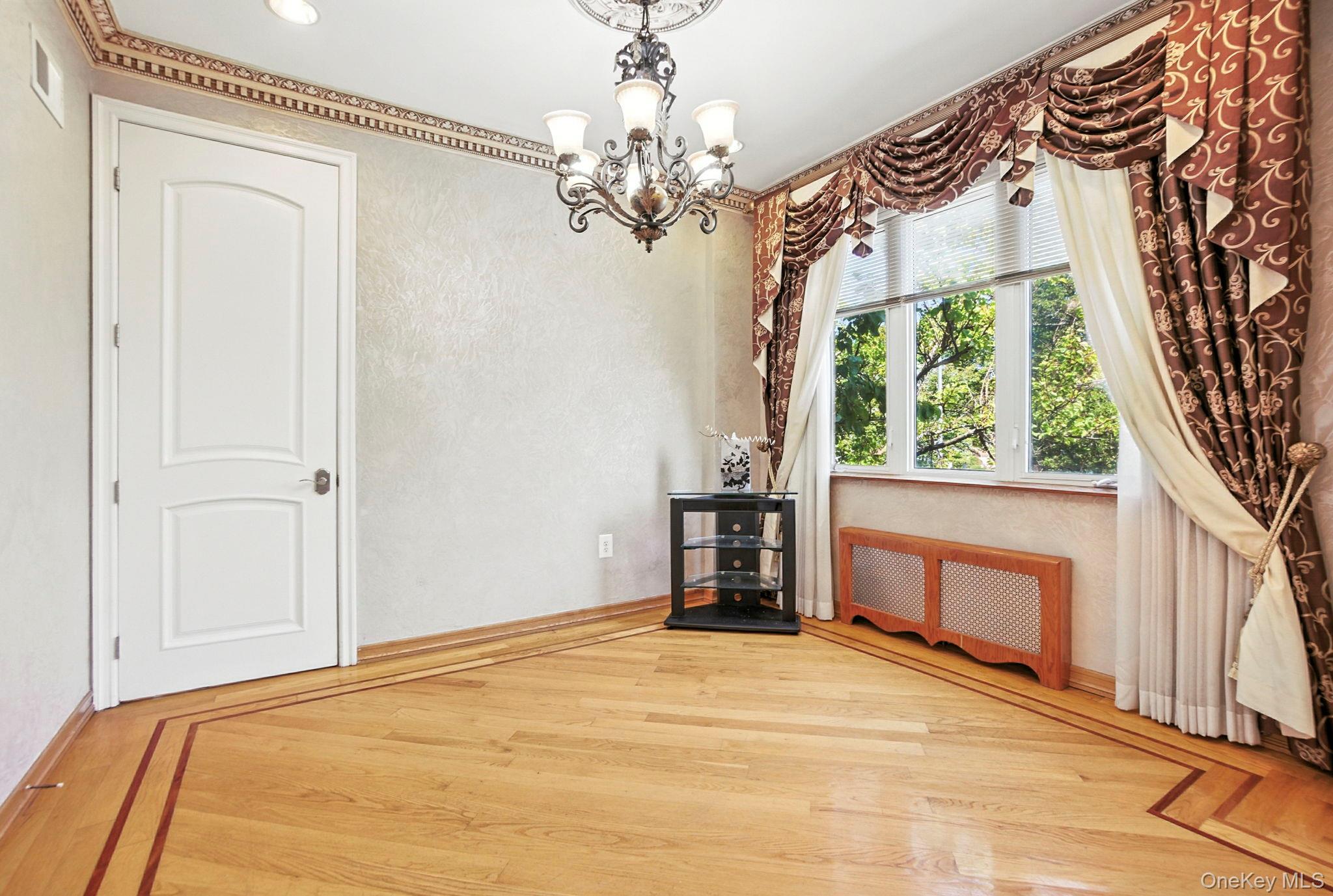 Single Family Kew Forest Queens, NY 11375, MLS-896561-9