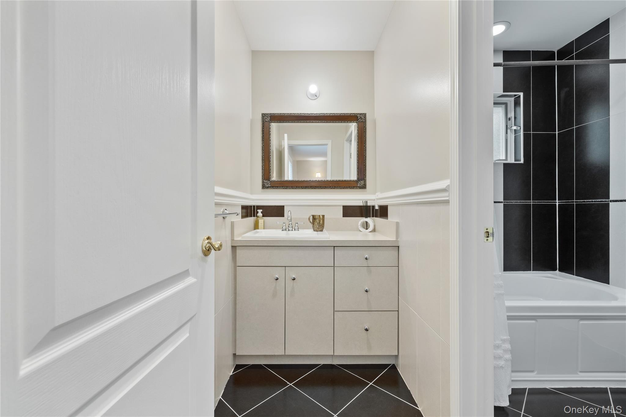 Single Family Harvest  Rockland County, NY 10952, MLS-896580-14