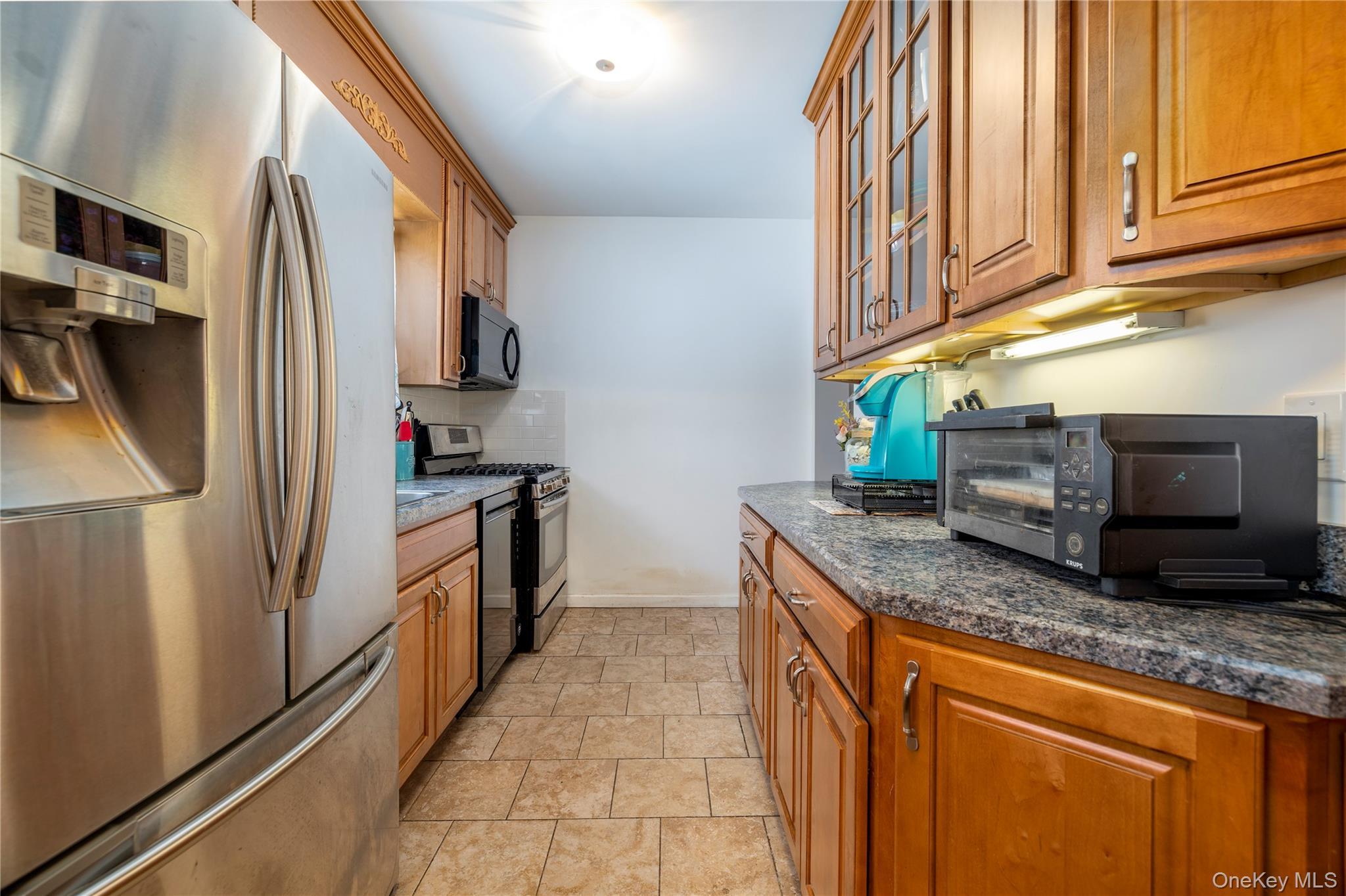 Single Family Barnes Nassau County, NY 11561, MLS-896591-11