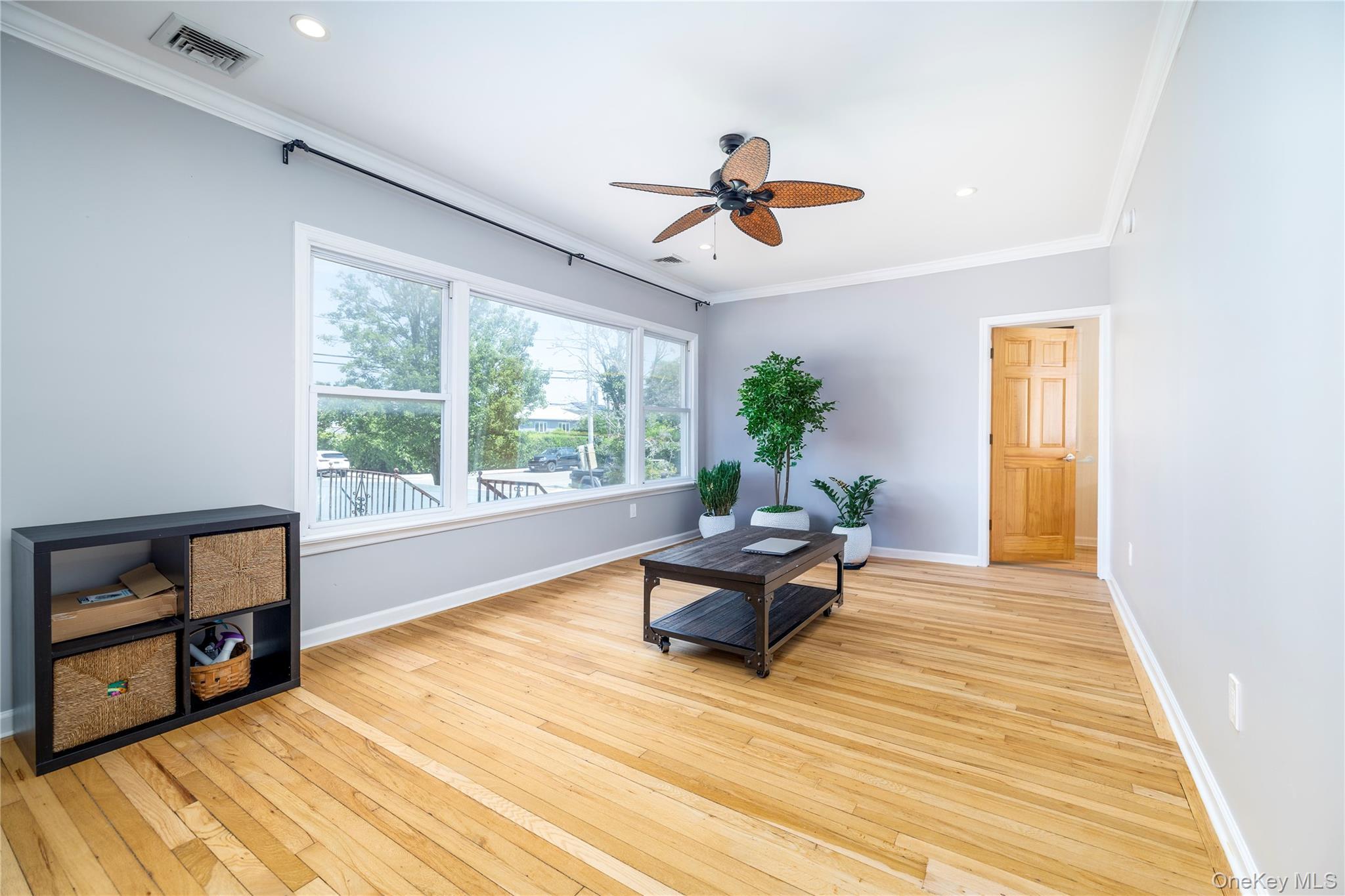 Single Family Barnes Nassau County, NY 11561, MLS-896591-2