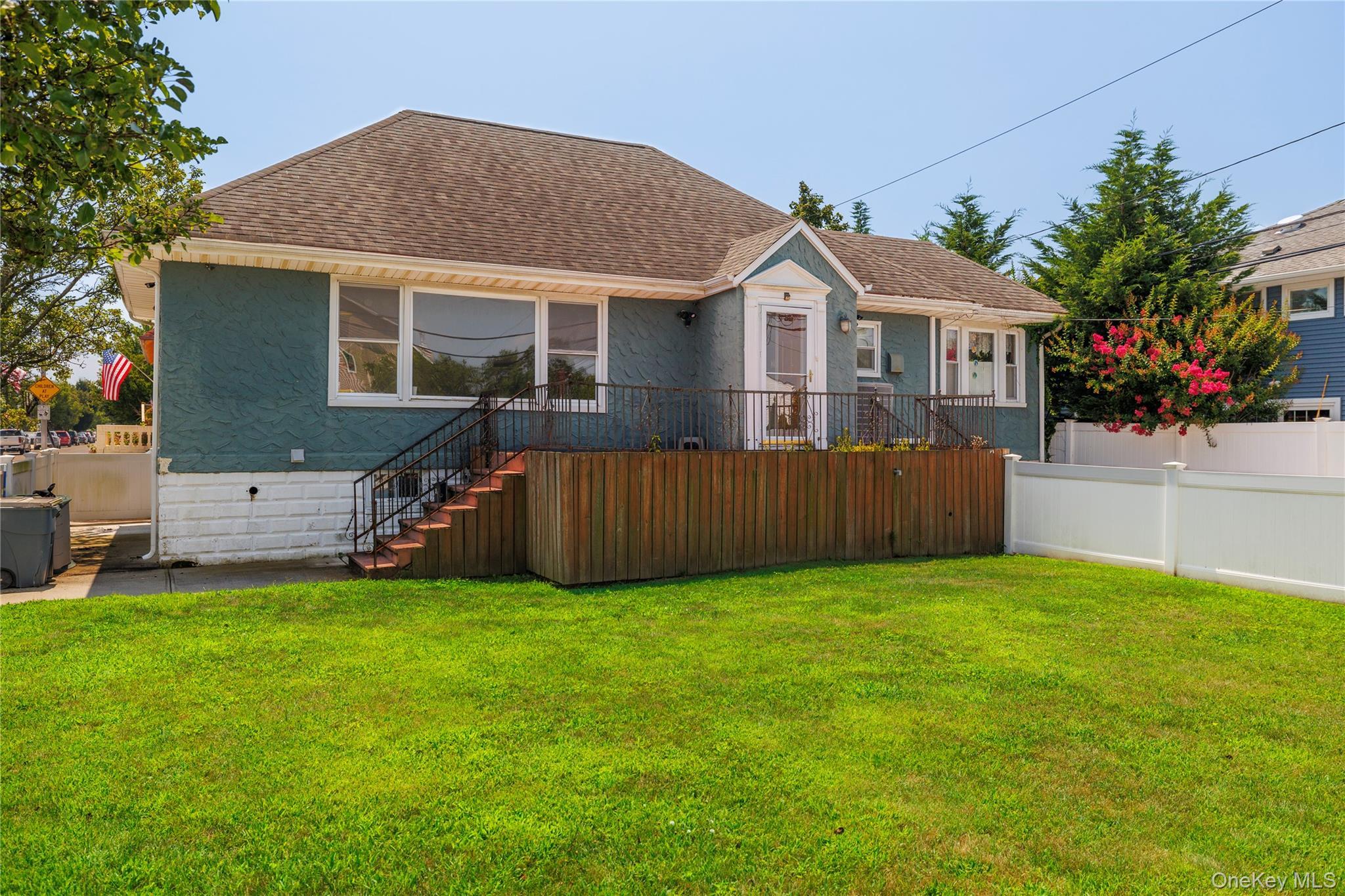 Single Family Barnes Nassau County, NY 11561, MLS-896591-21