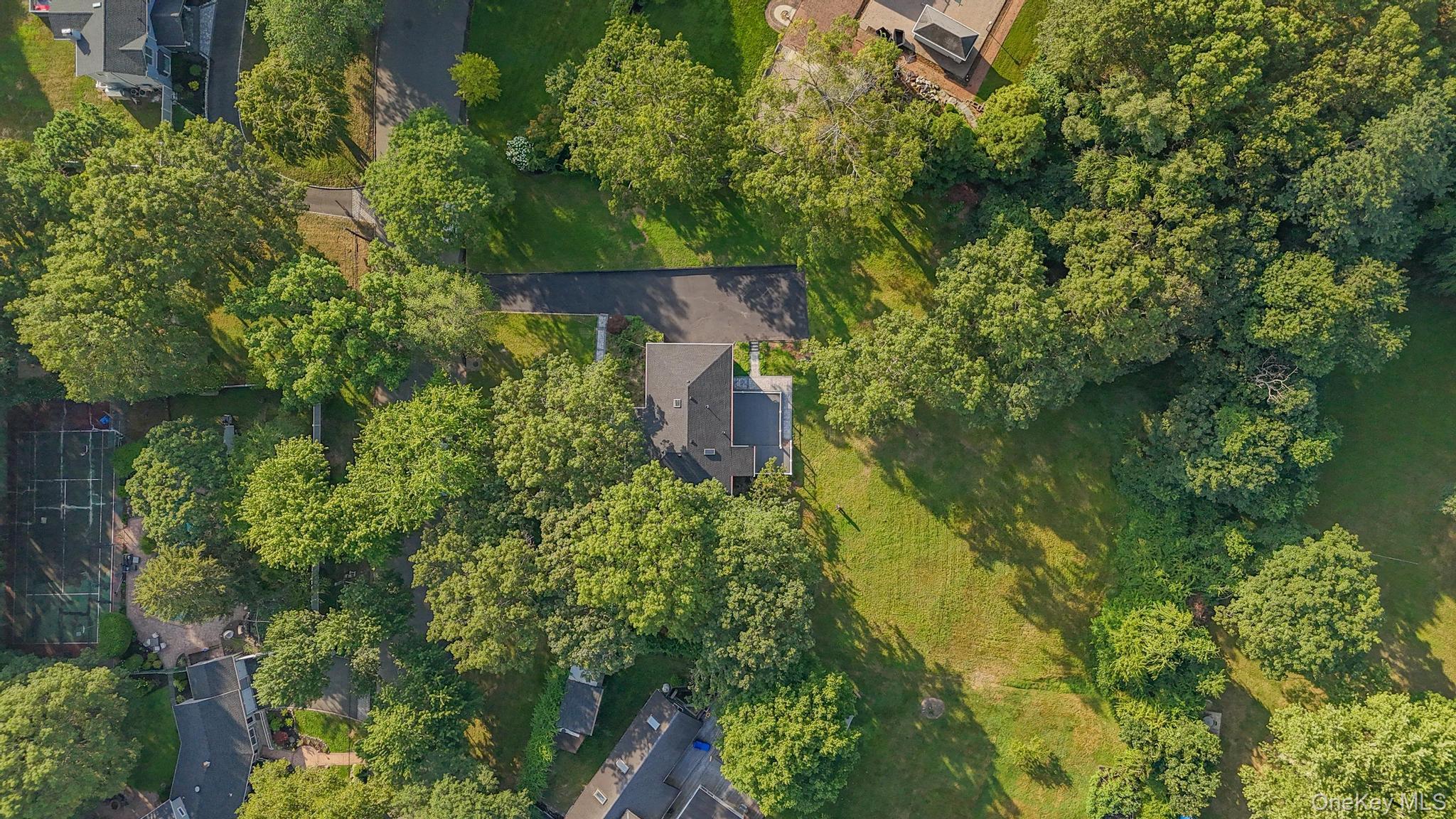 Single Family Wintergreen Suffolk County, NY 11747, MLS-896606-10