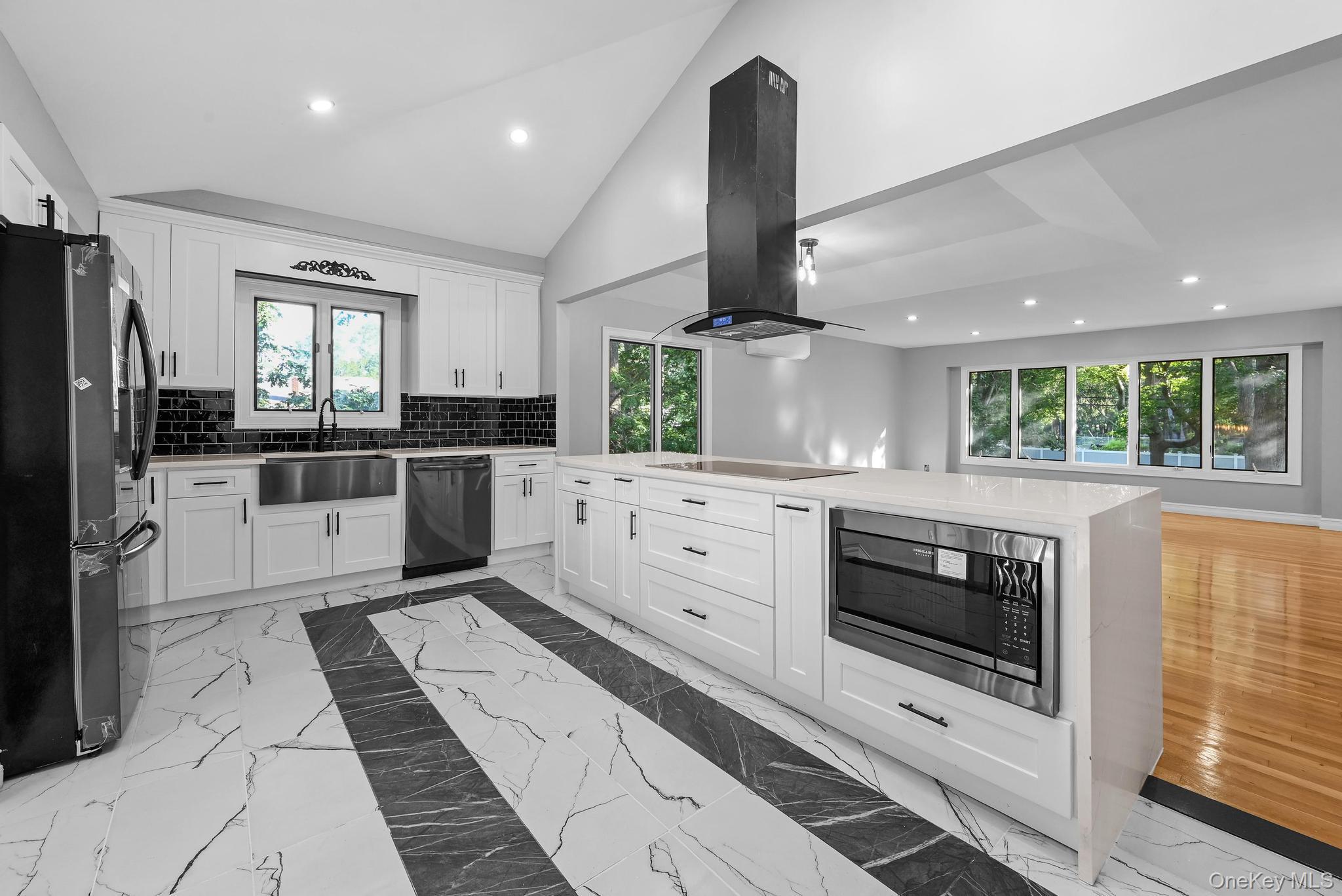 Single Family Wintergreen Suffolk County, NY 11747, MLS-896606-23