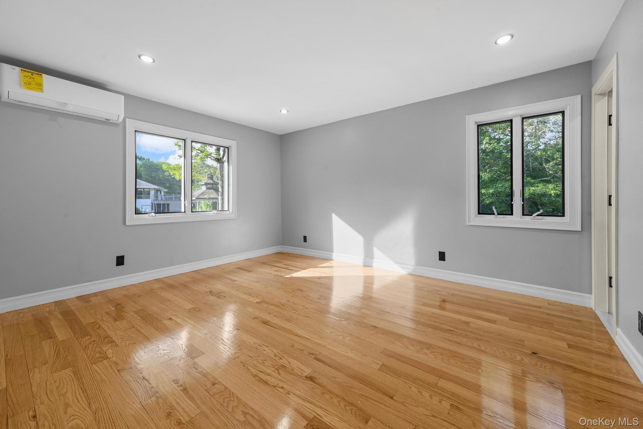 Single Family Wintergreen Suffolk County, NY 11747, MLS-896606-25