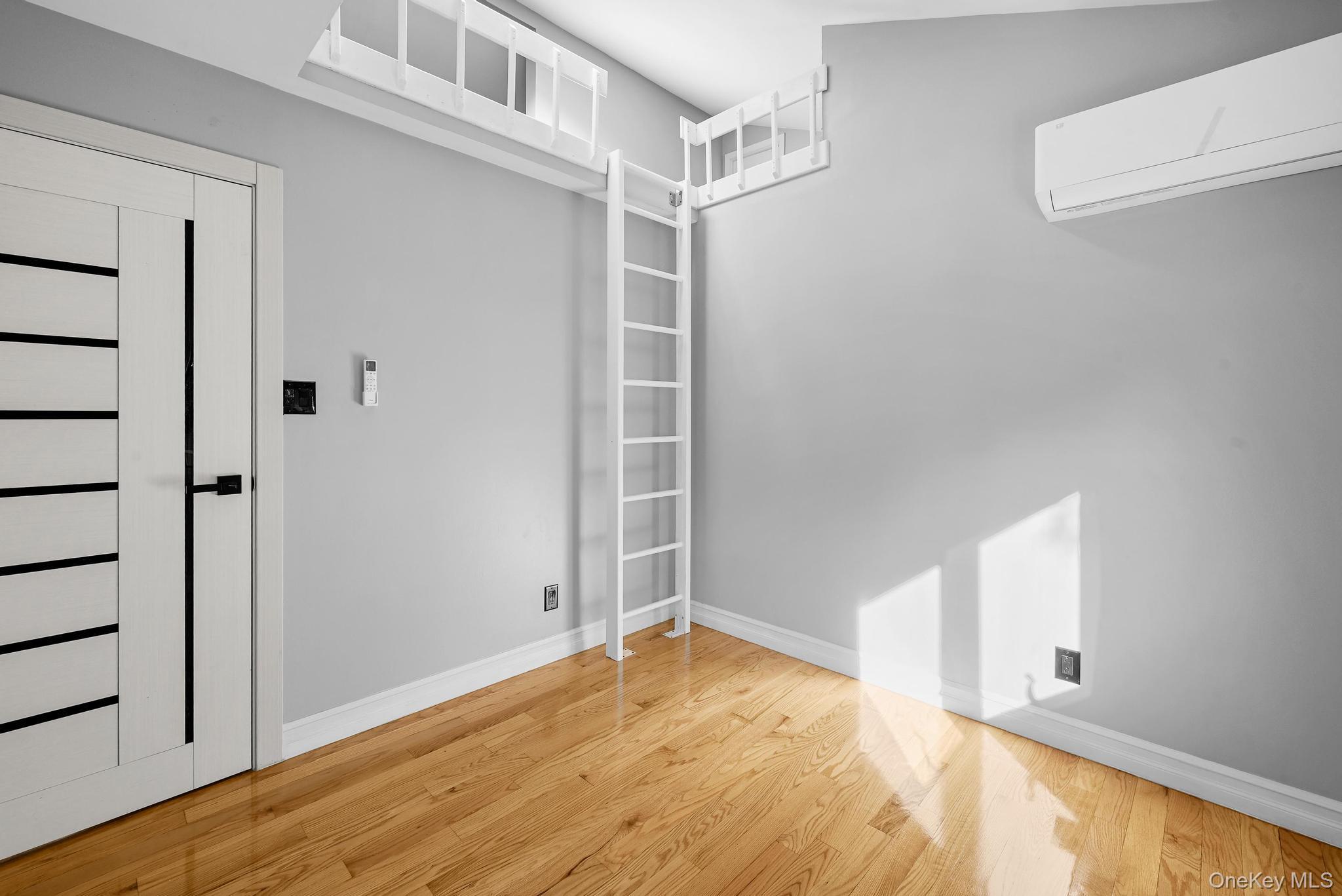 Single Family Wintergreen Suffolk County, NY 11747, MLS-896606-30