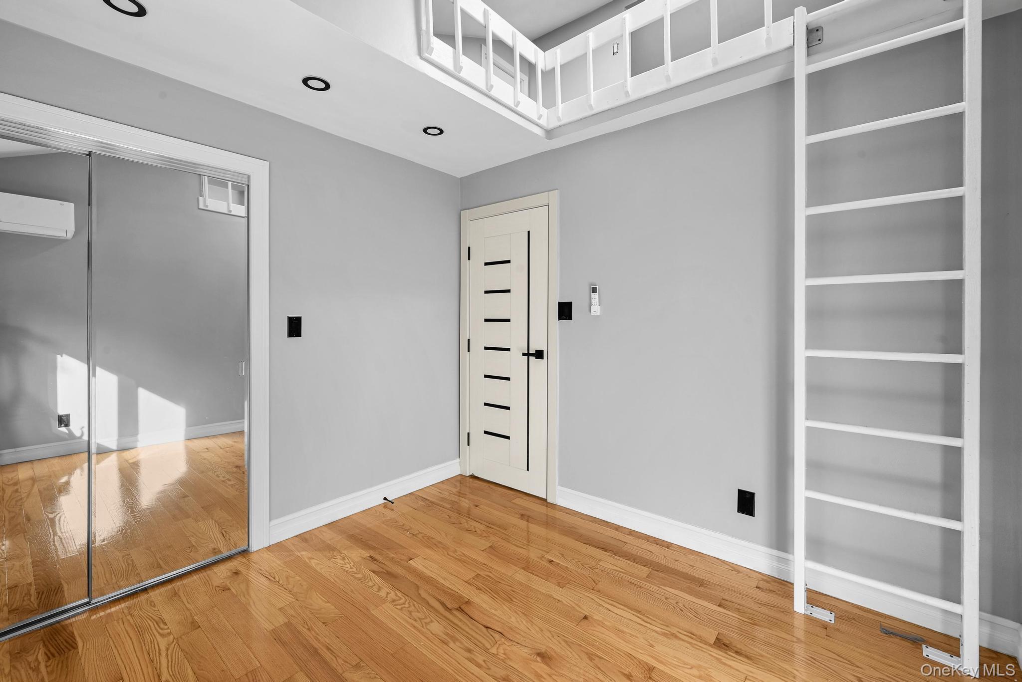 Single Family Wintergreen Suffolk County, NY 11747, MLS-896606-31