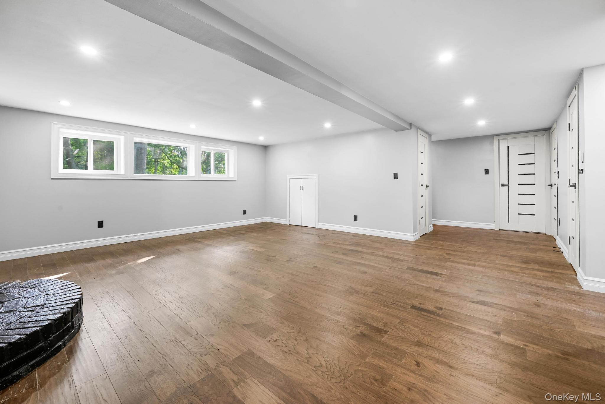 Single Family Wintergreen Suffolk County, NY 11747, MLS-896606-39