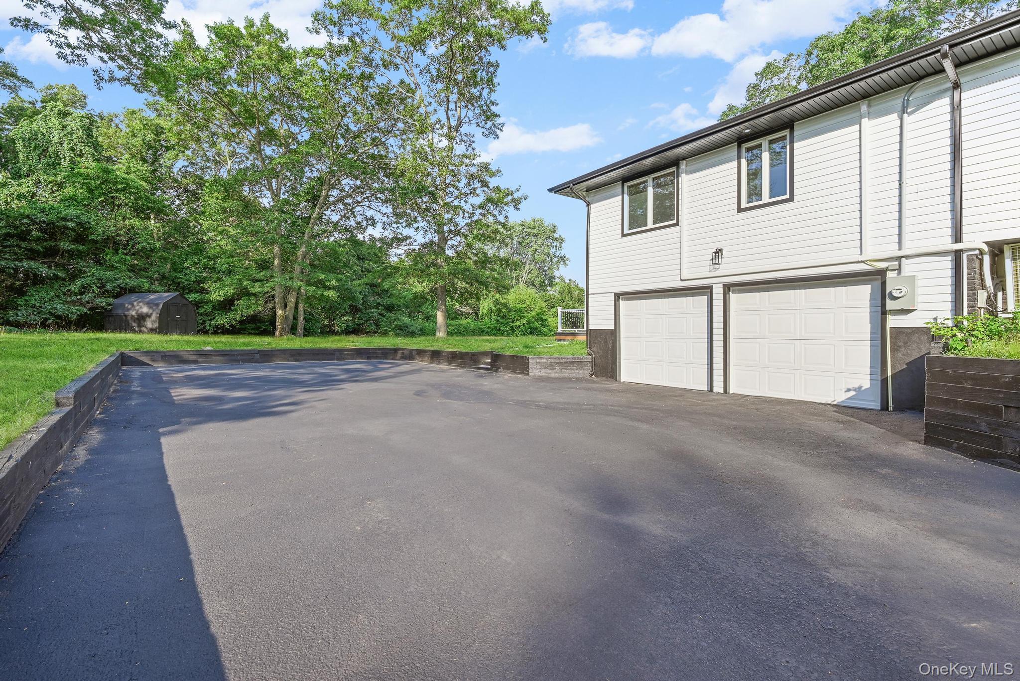 Single Family Wintergreen Suffolk County, NY 11747, MLS-896606-6