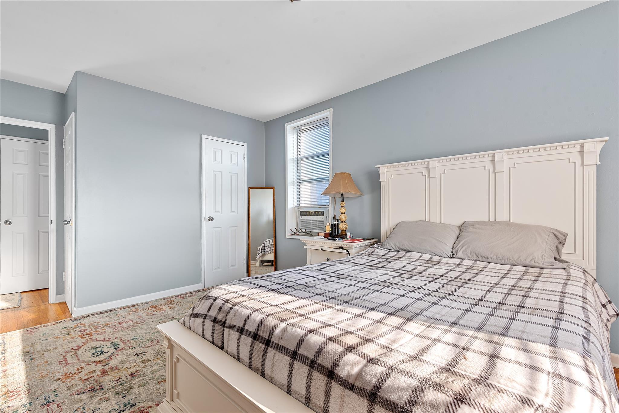 Coop Clyde  Queens, NY 11375, MLS-896650-12