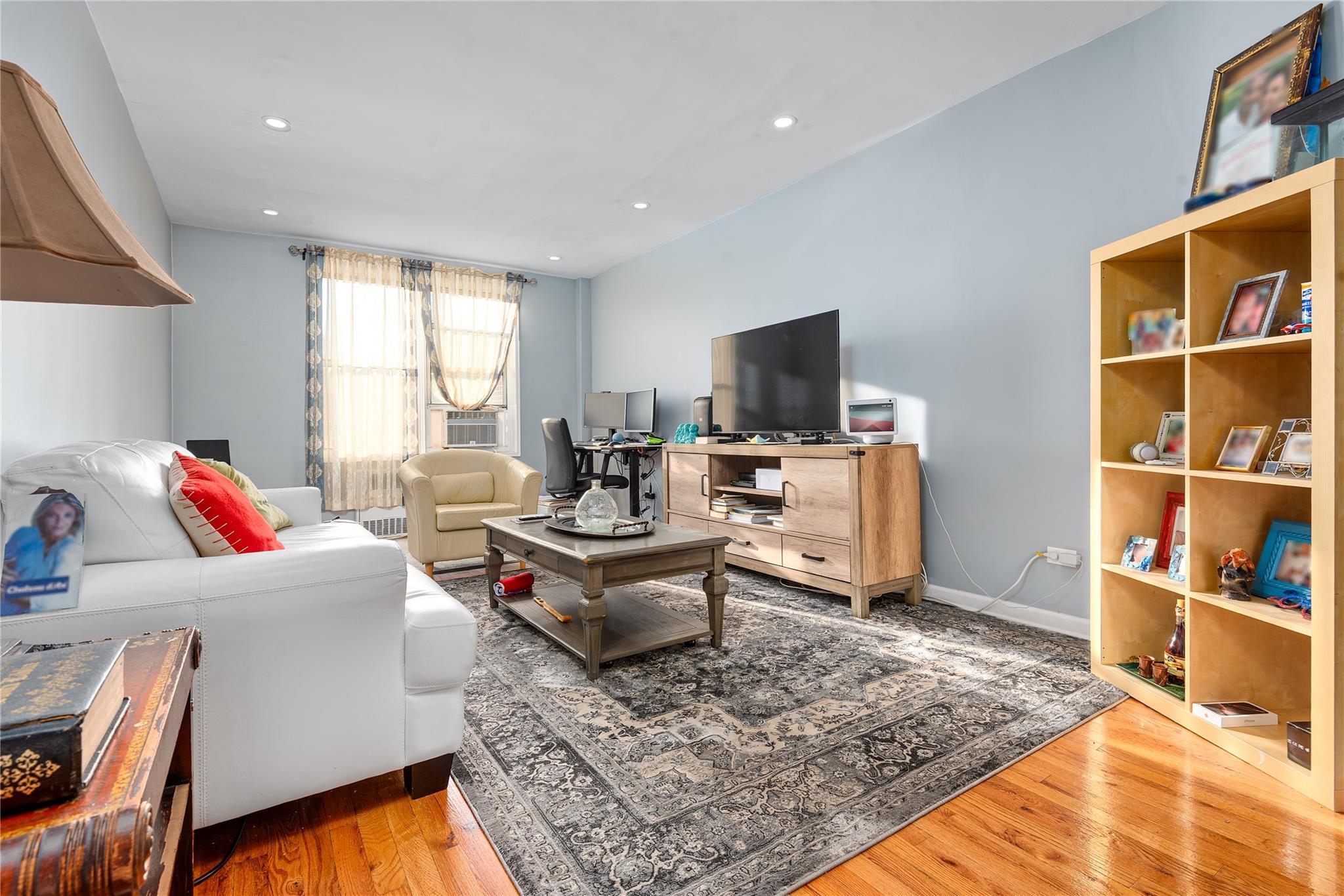 Coop Clyde  Queens, NY 11375, MLS-896650-2