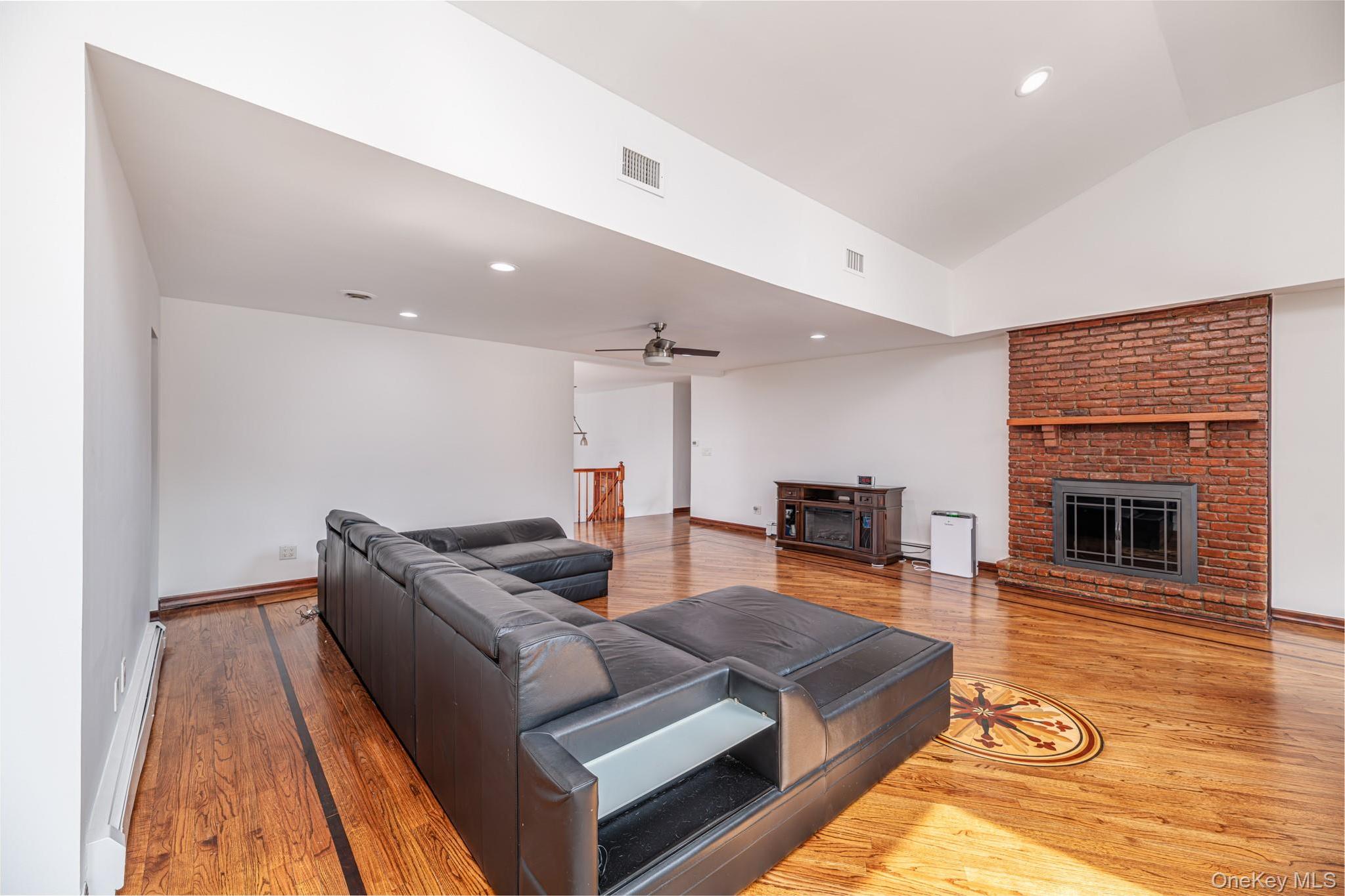 Single Family Lynn  Orange County, NY 10990, MLS-896674-12