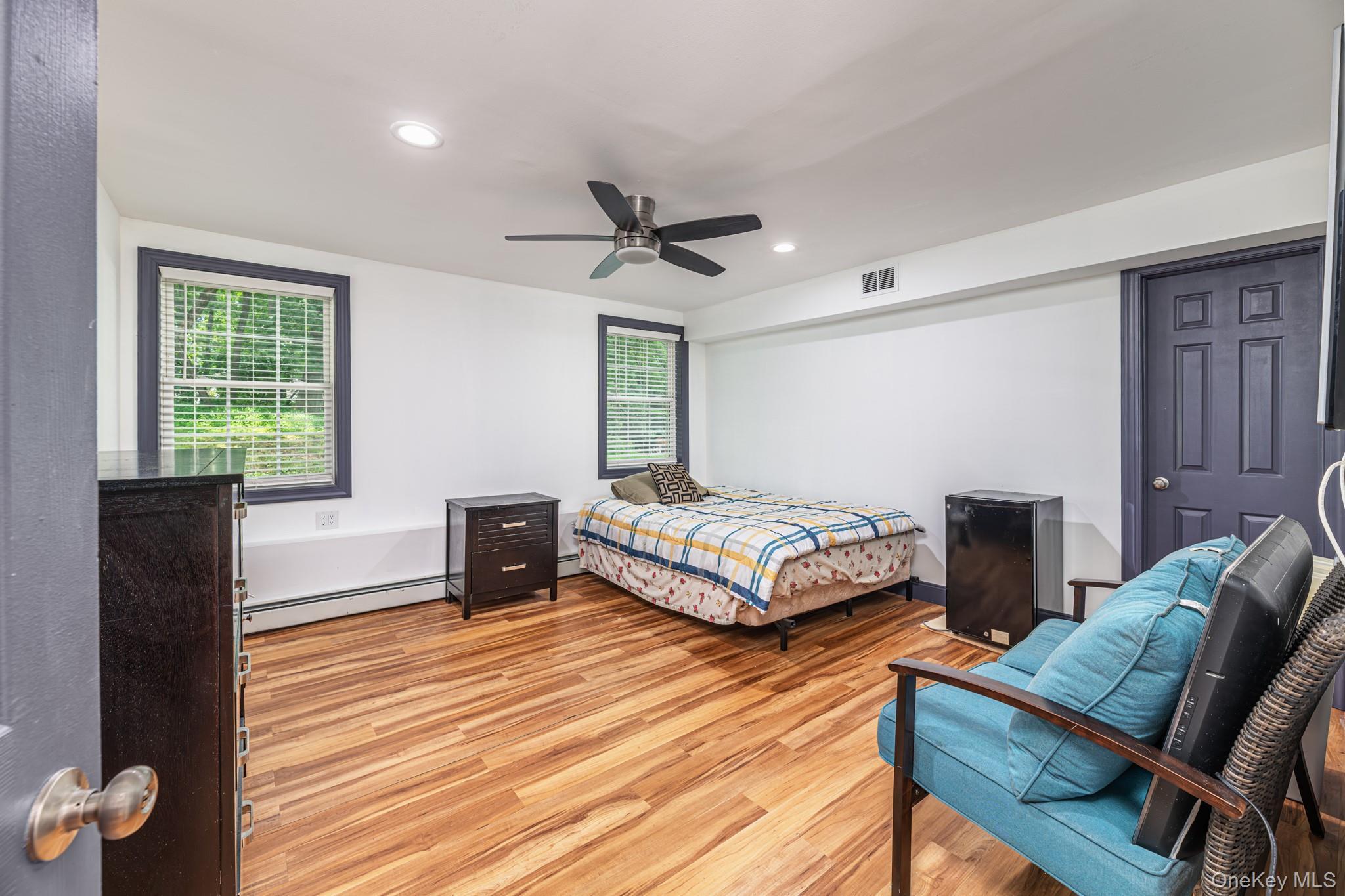 Single Family Lynn  Orange County, NY 10990, MLS-896674-20