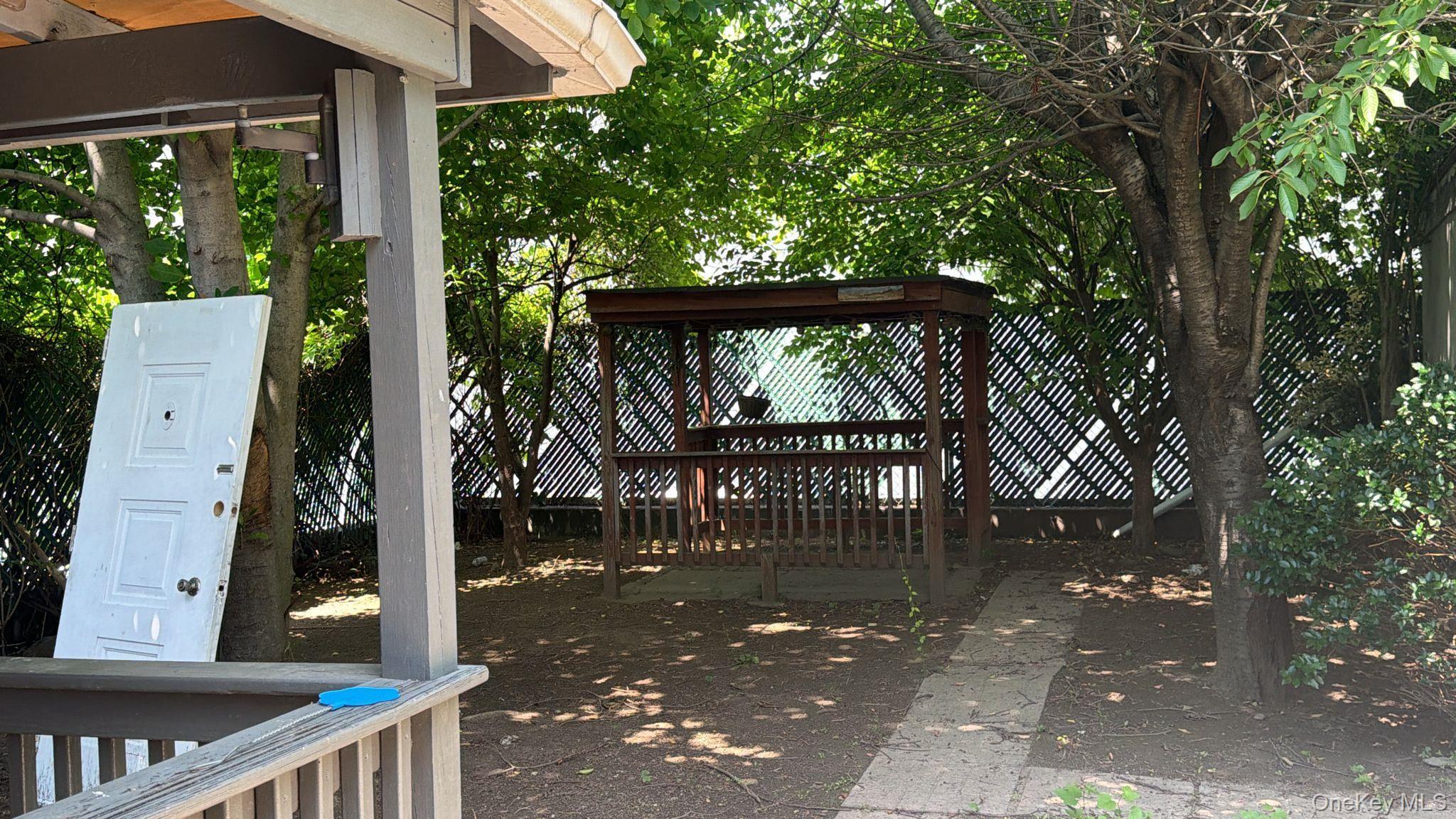 Single Family Roanoke Street  Westchester County, NY 10710, MLS-896686-6