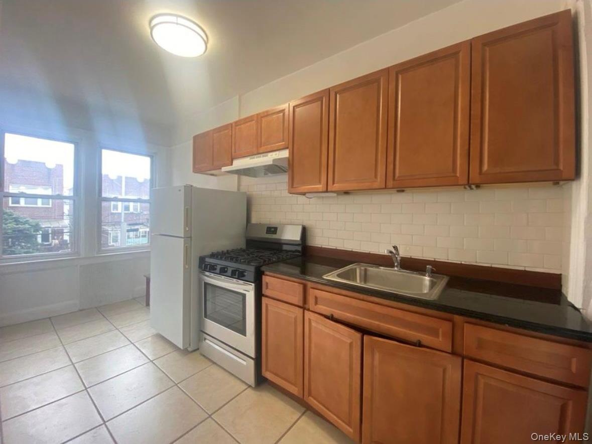 Single Family 39th Queens, NY 11104, MLS-896729-2