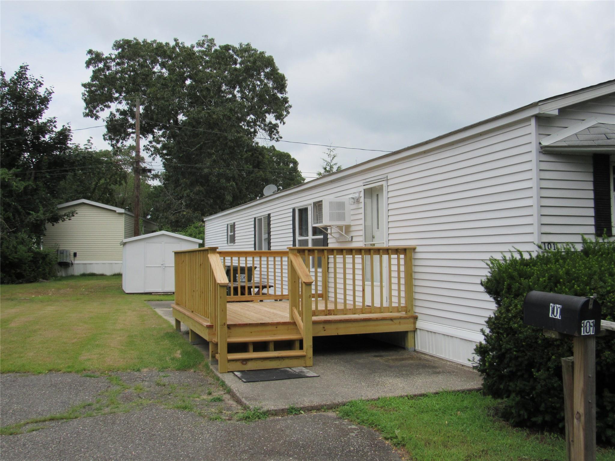 Single Family Hubbard  Suffolk County, NY 11901, MLS-896737-3