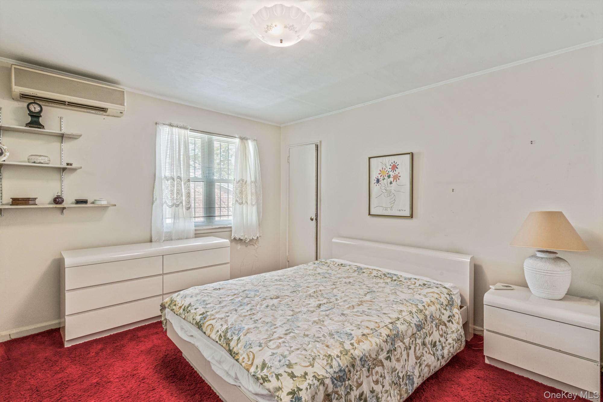 Single Family Sawyer Queens, NY 11427, MLS-896766-14