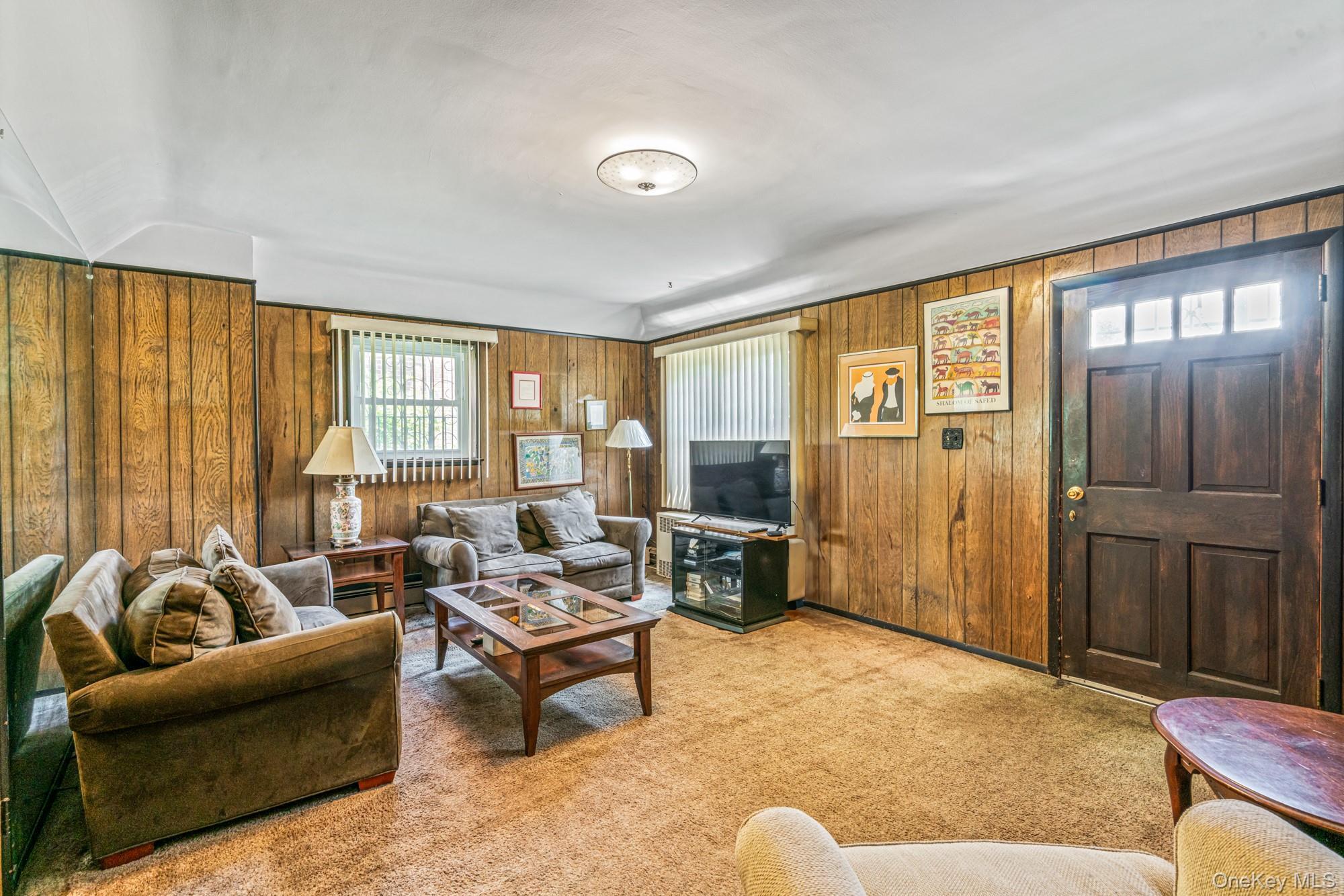 Single Family Sawyer Queens, NY 11427, MLS-896766-4