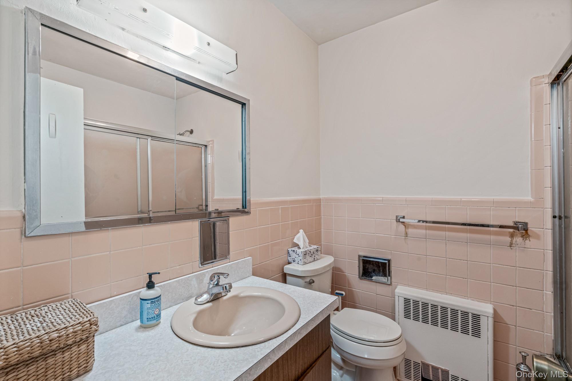 Single Family Sawyer Queens, NY 11427, MLS-896766-7