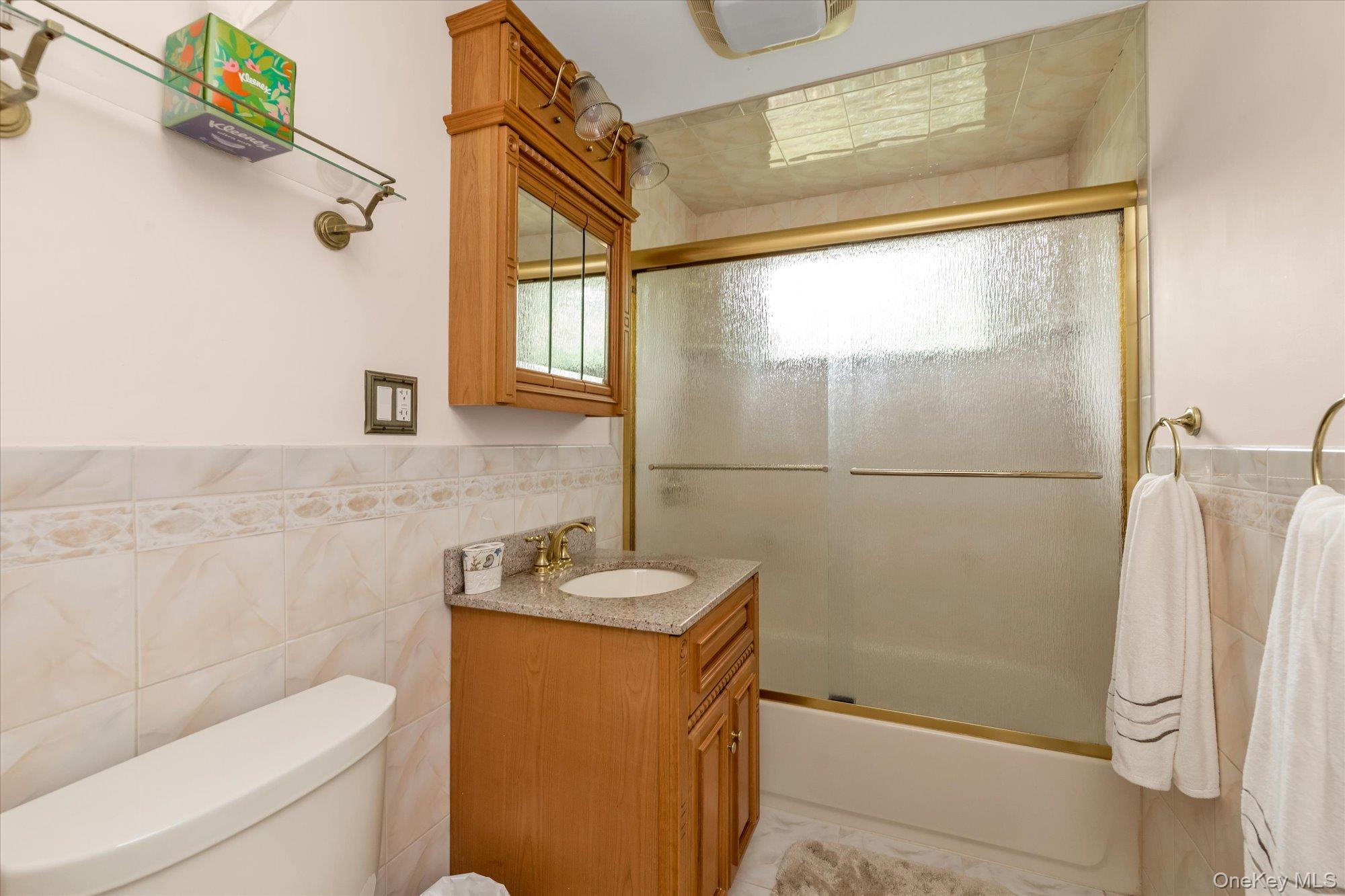 Single Family Swartout Suffolk County, NY 11701, MLS-896819-14