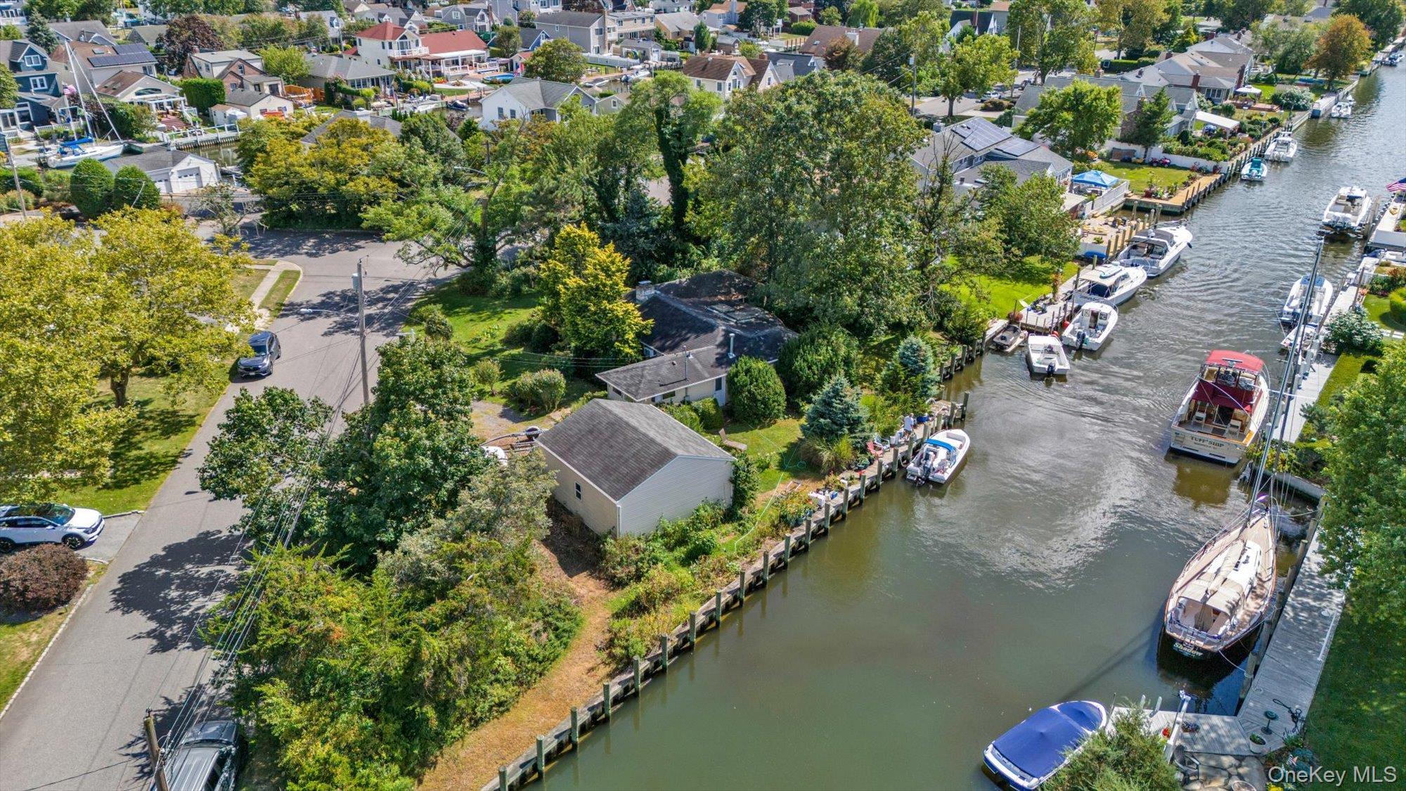 Single Family Swartout Suffolk County, NY 11701, MLS-896819-18