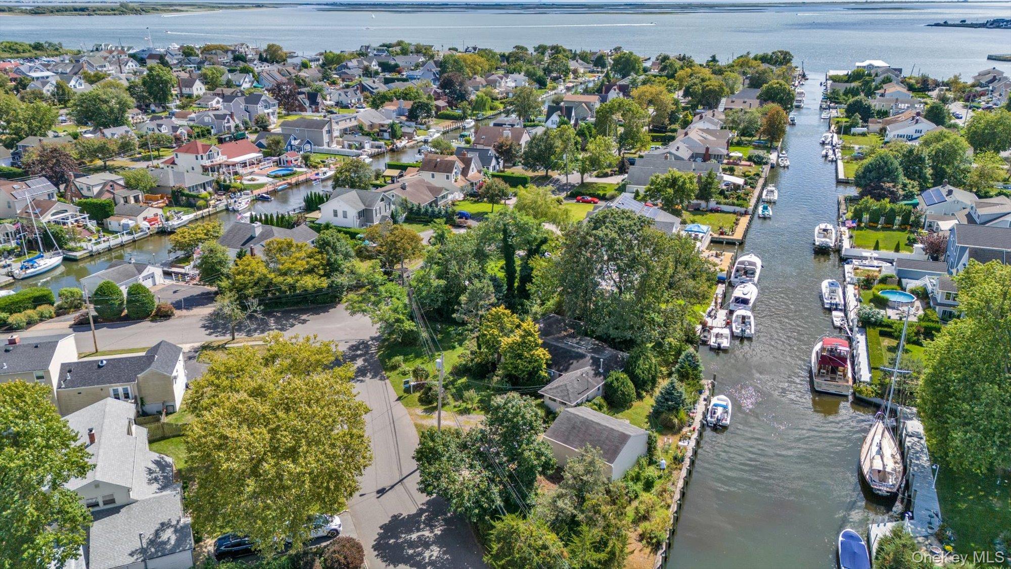 Single Family Swartout Suffolk County, NY 11701, MLS-896819-19