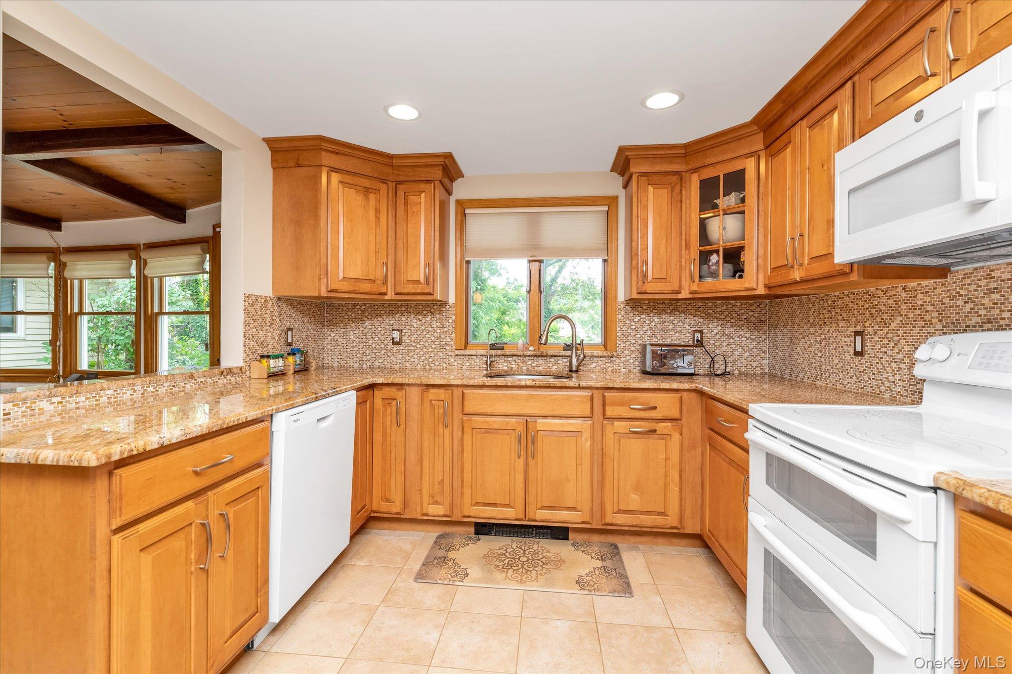 Single Family Swartout Suffolk County, NY 11701, MLS-896819-7