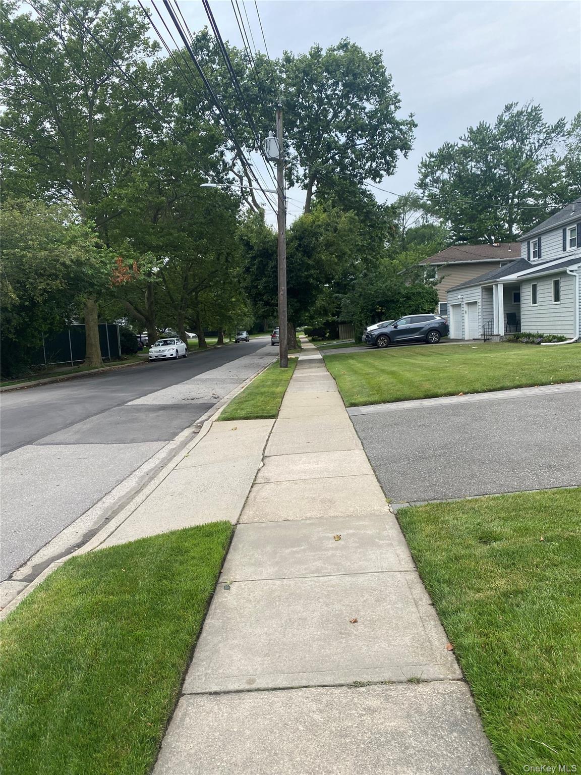 Single Family Westwood  Nassau County, NY 11598, MLS-896838-26