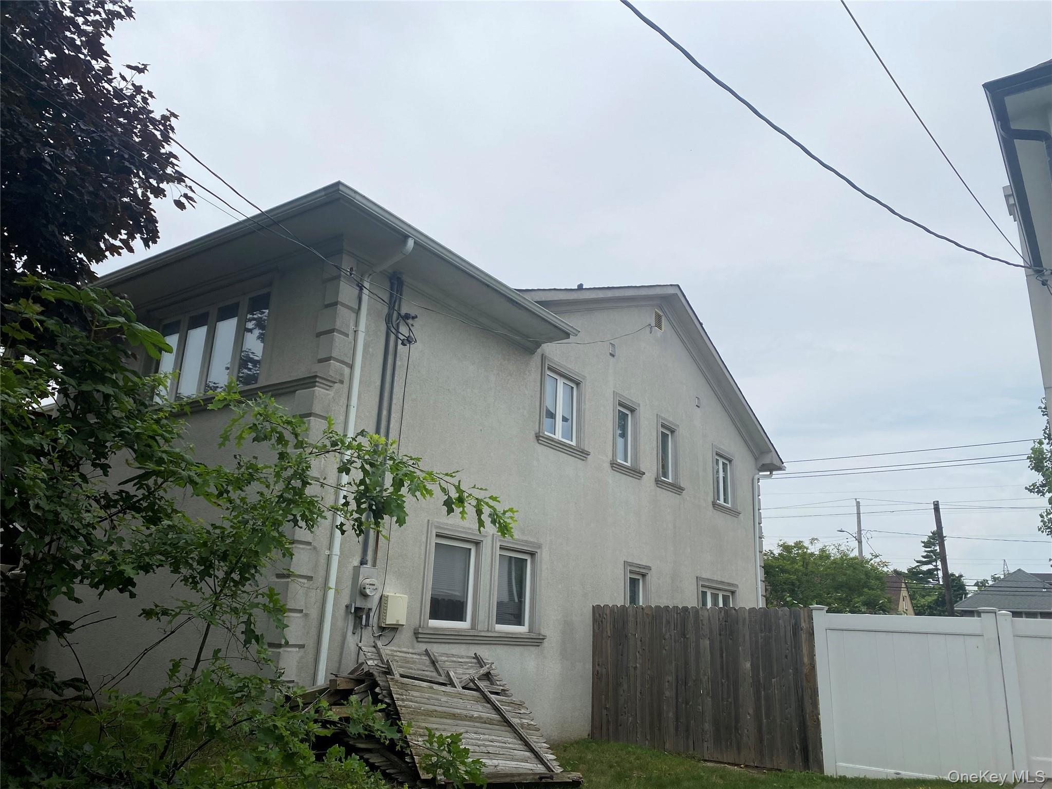 Single Family Westwood  Nassau County, NY 11598, MLS-896838-9