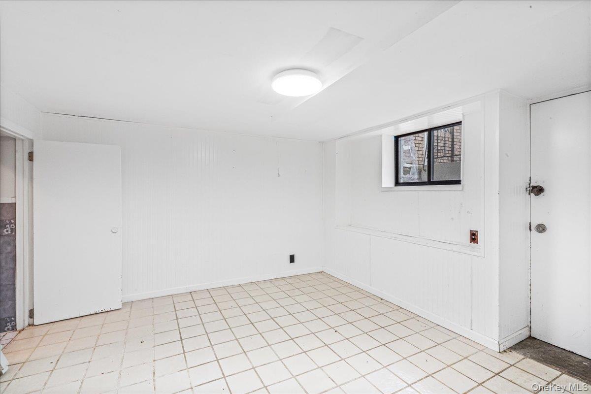 Single Family 63rd  Queens, NY 11375, MLS-896875-27