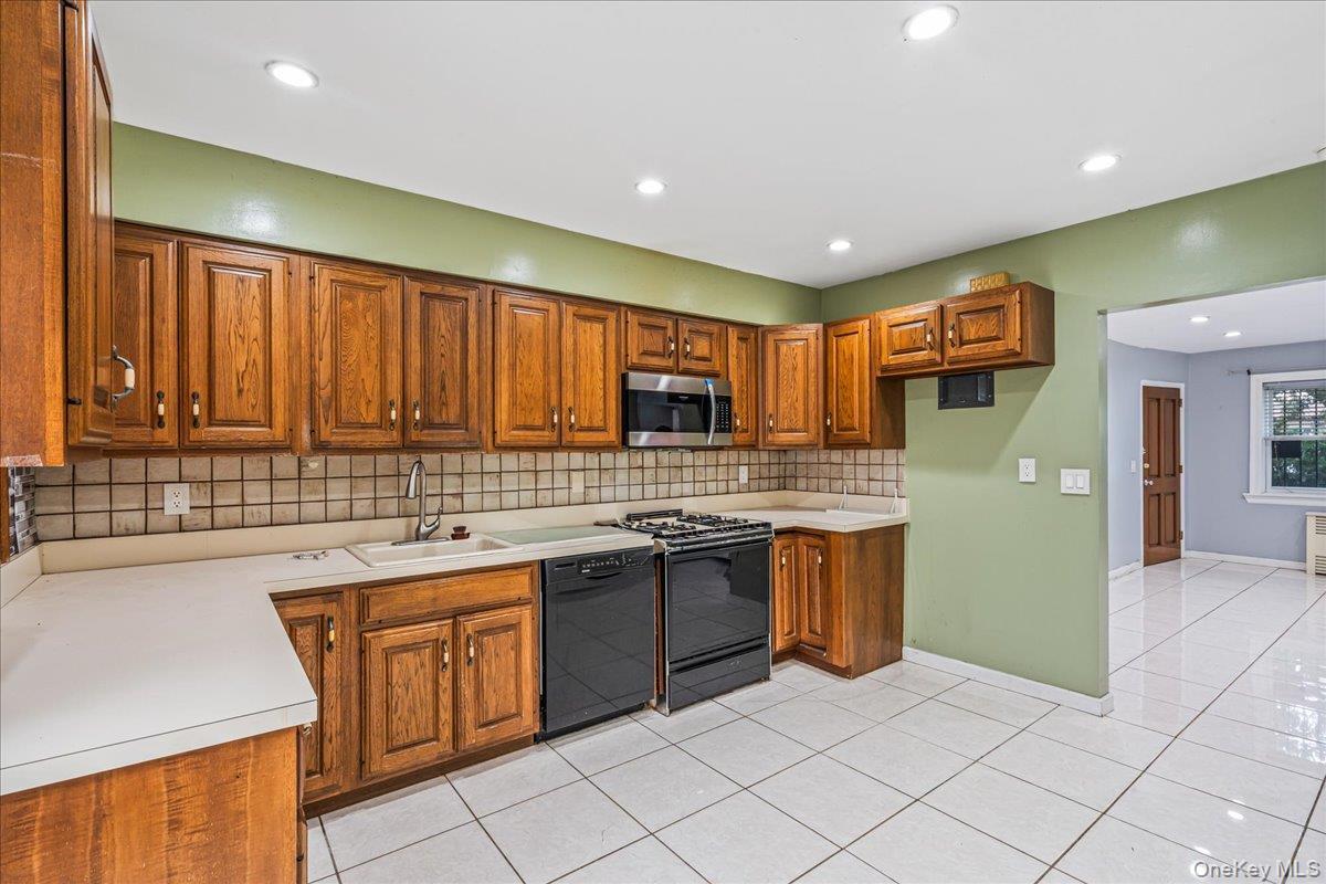 Single Family 63rd  Queens, NY 11375, MLS-896875-6