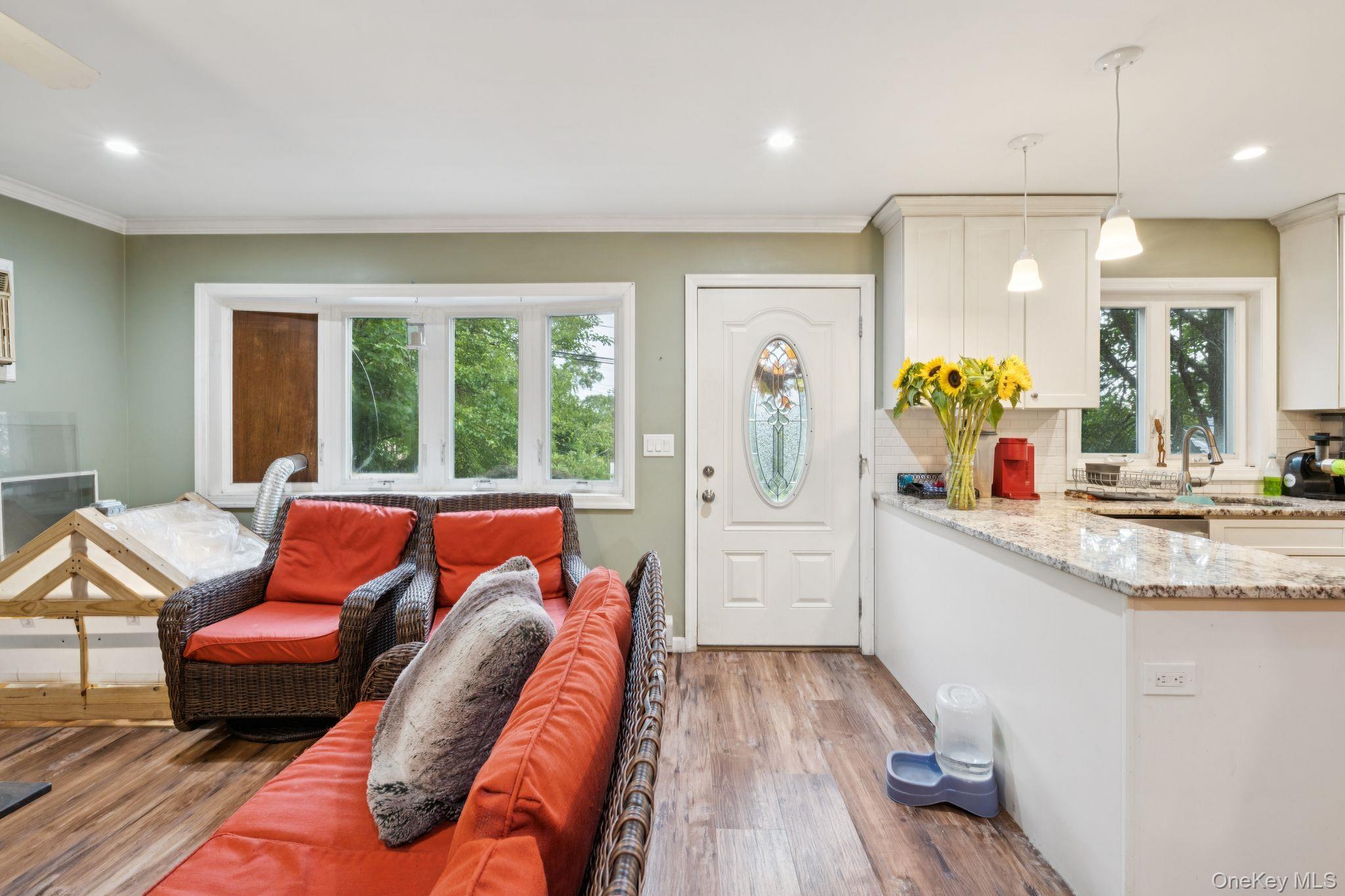 Single Family Willow Suffolk County, NY 11778, MLS-896888-5