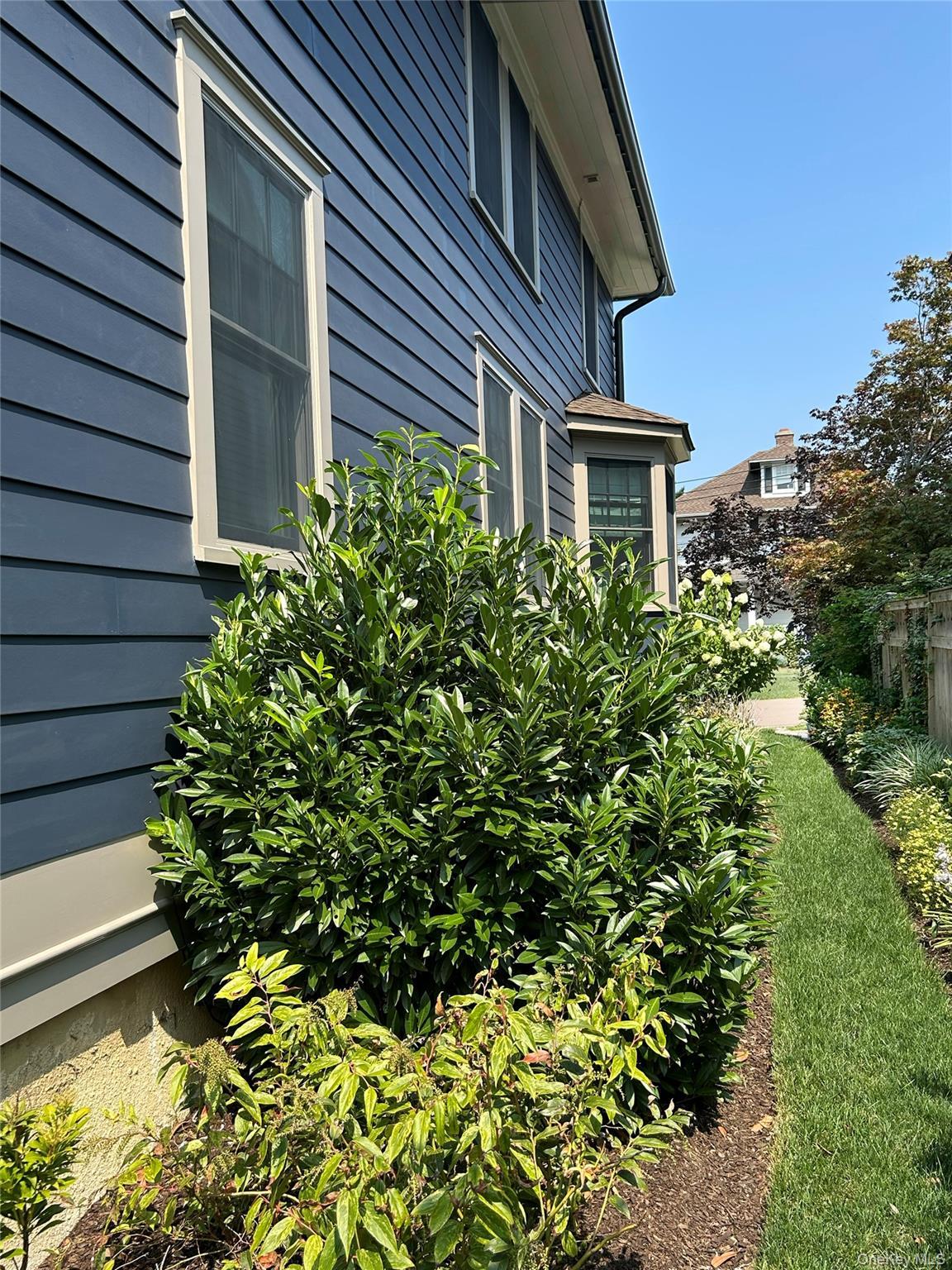 Single Family Seneca Westchester County, NY 10522, MLS-896936-35