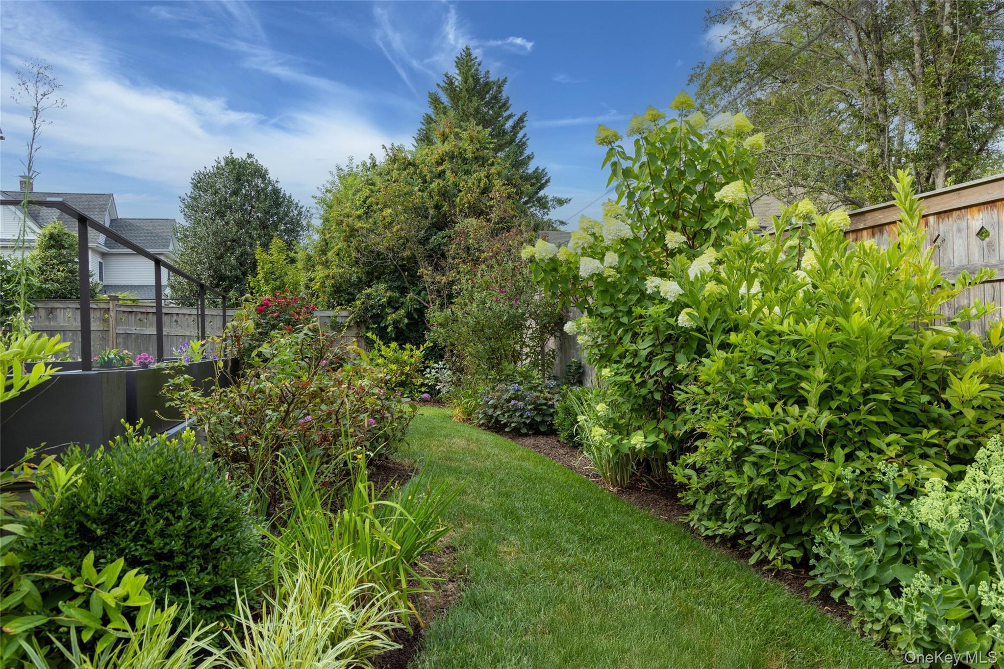 Single Family Seneca Westchester County, NY 10522, MLS-896936-8