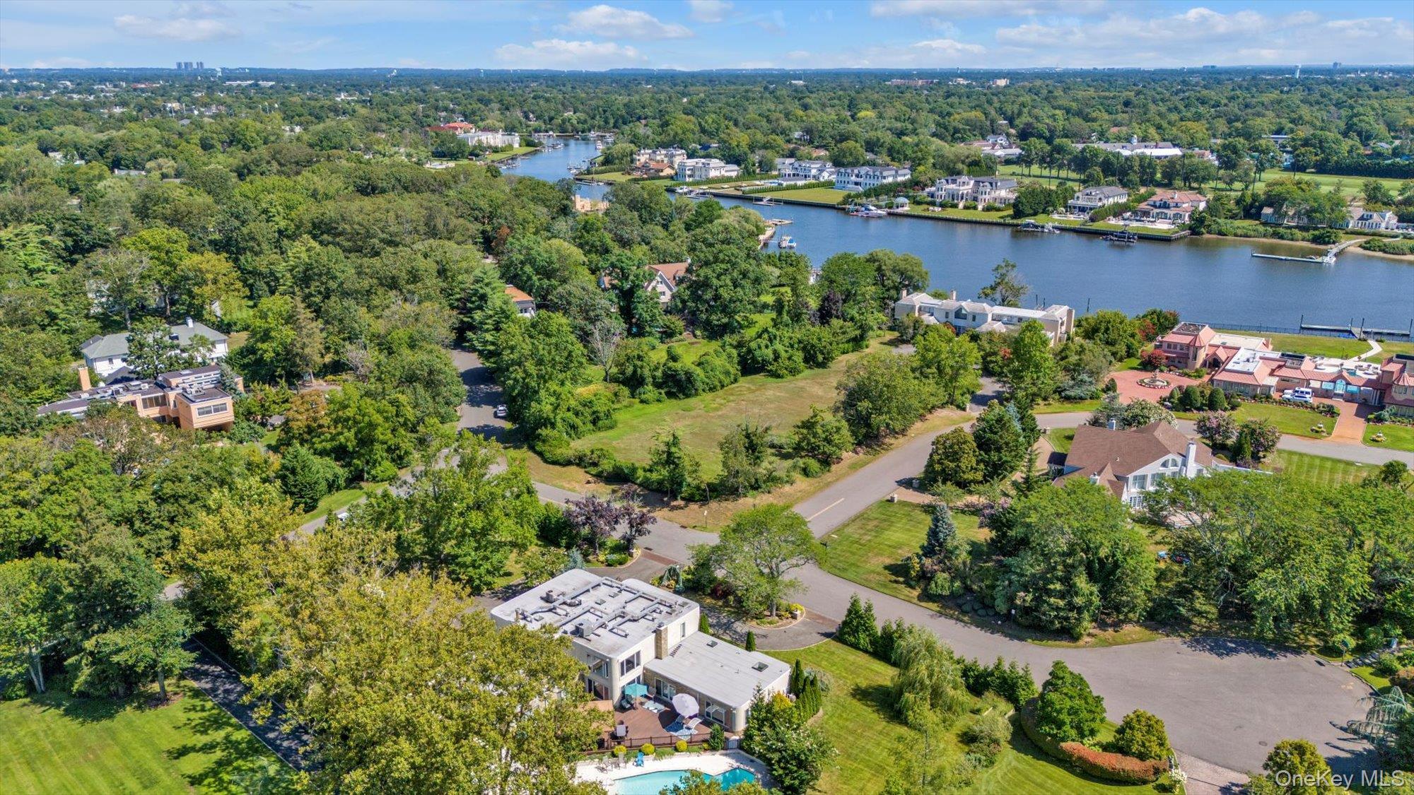 Single Family Macy Nassau County, NY 11557, MLS-896940-47