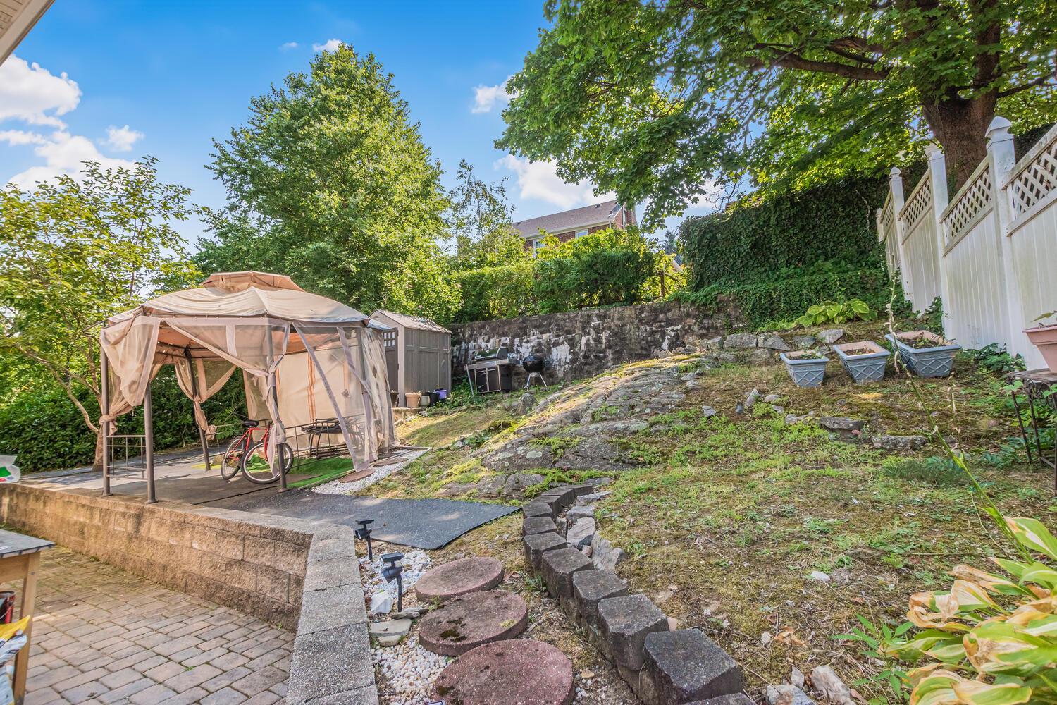 Single Family Elaine  Westchester County, NY 10701, MLS-896989-10