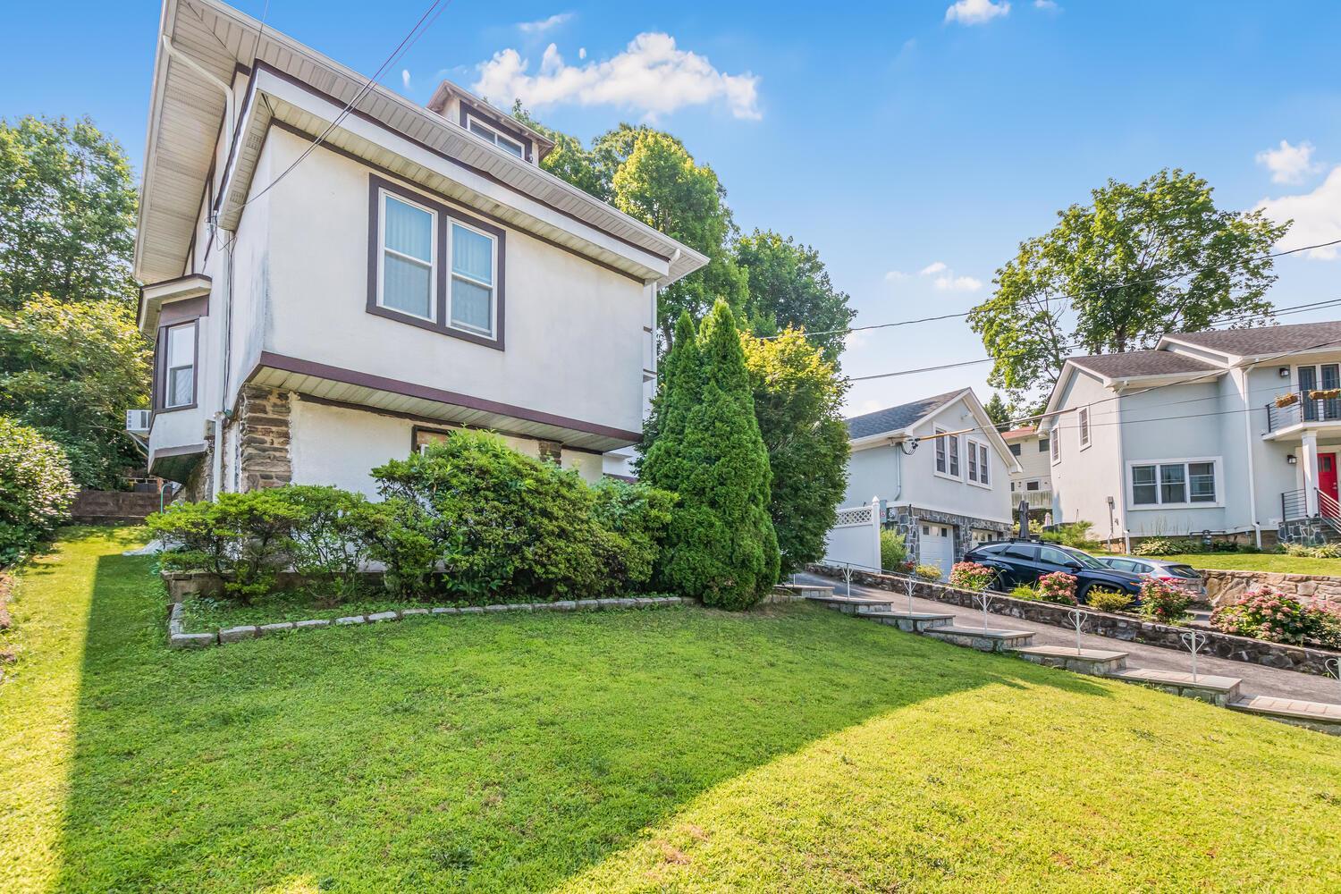 Single Family Elaine  Westchester County, NY 10701, MLS-896989-15