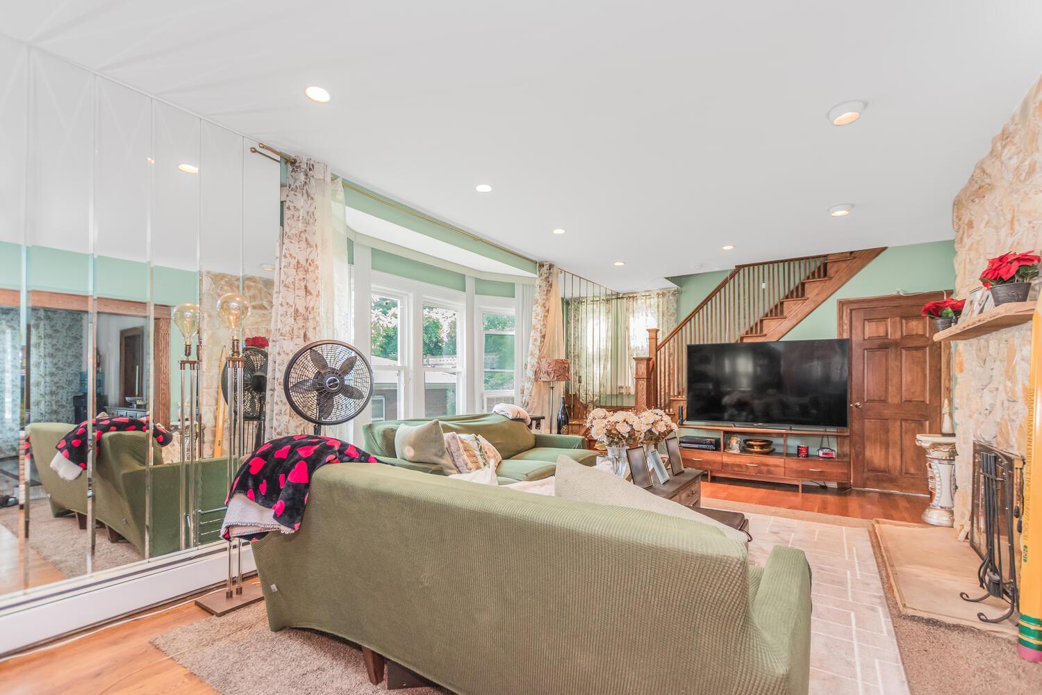 Single Family Elaine  Westchester County, NY 10701, MLS-896989-26