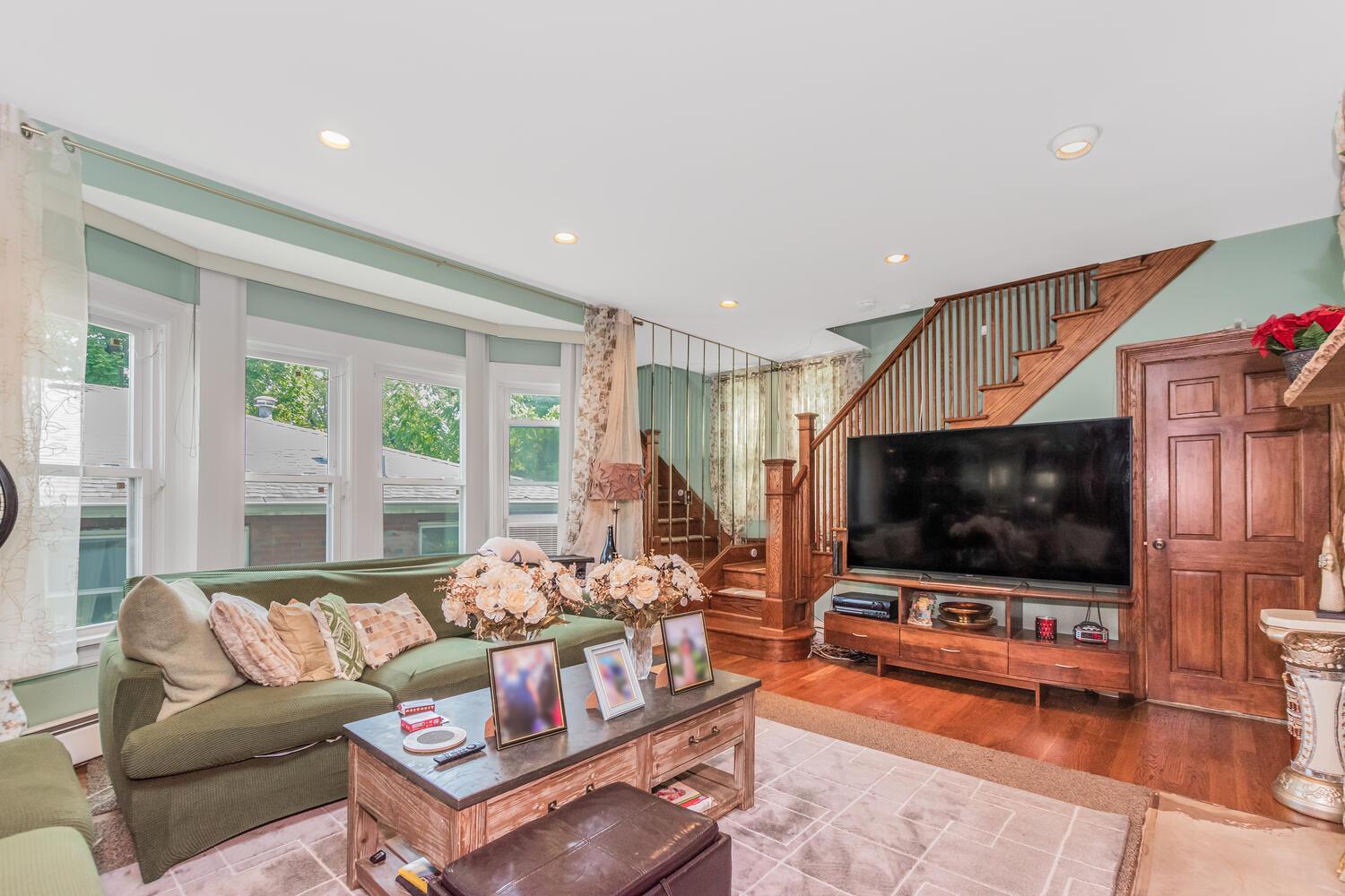 Single Family Elaine  Westchester County, NY 10701, MLS-896989-27