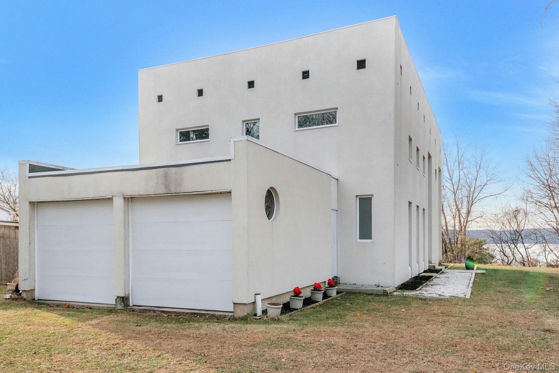 Single Family Spring  Westchester County, NY 10562, MLS-896993-4