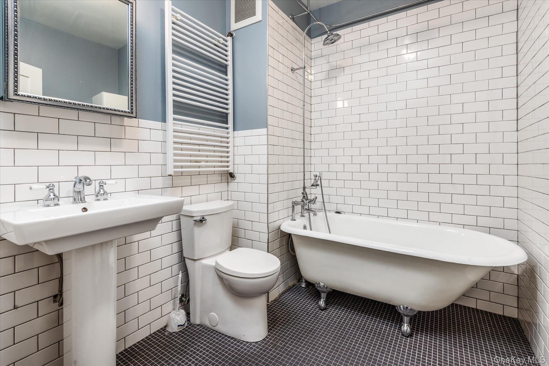 Single Family 14th Queens, NY 11102, MLS-897012-13