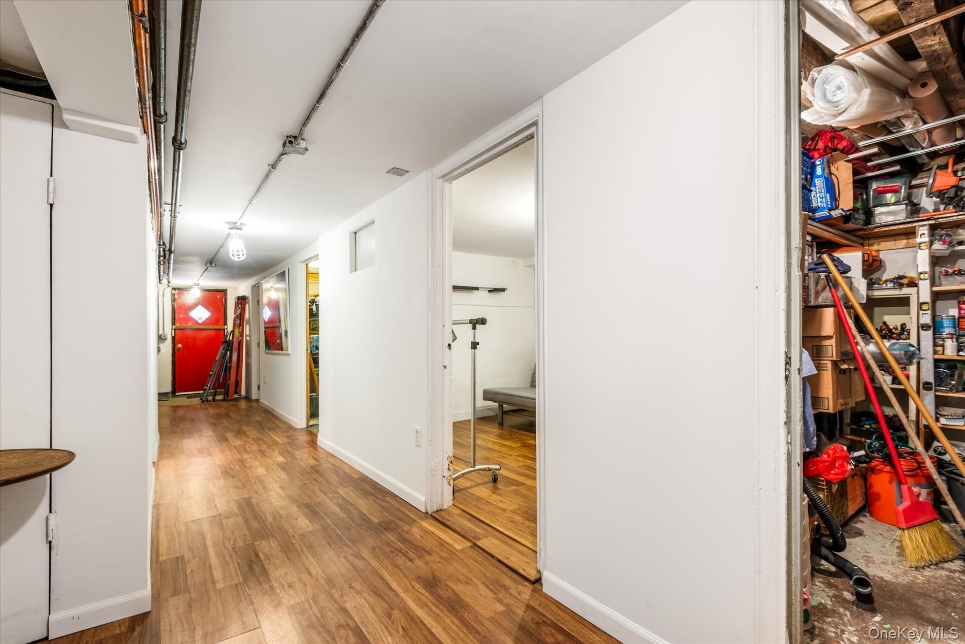 Single Family 14th Queens, NY 11102, MLS-897012-32