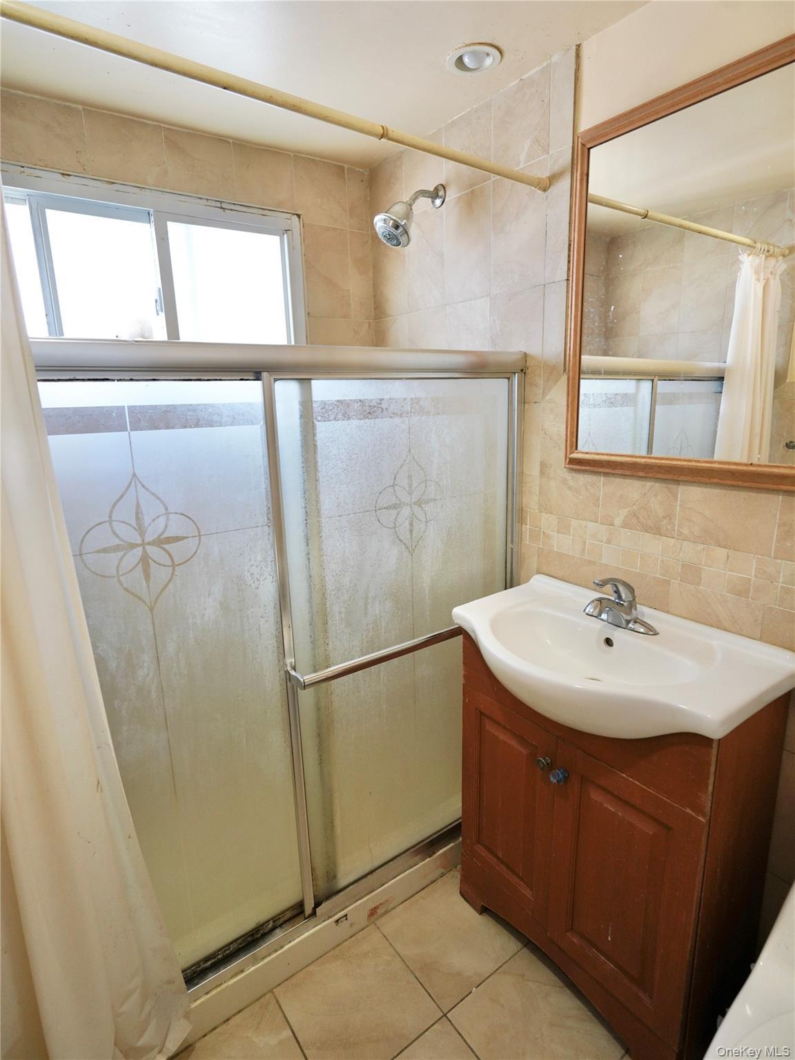 Single Family Emerson  Nassau County, NY 11510, MLS-897019-28