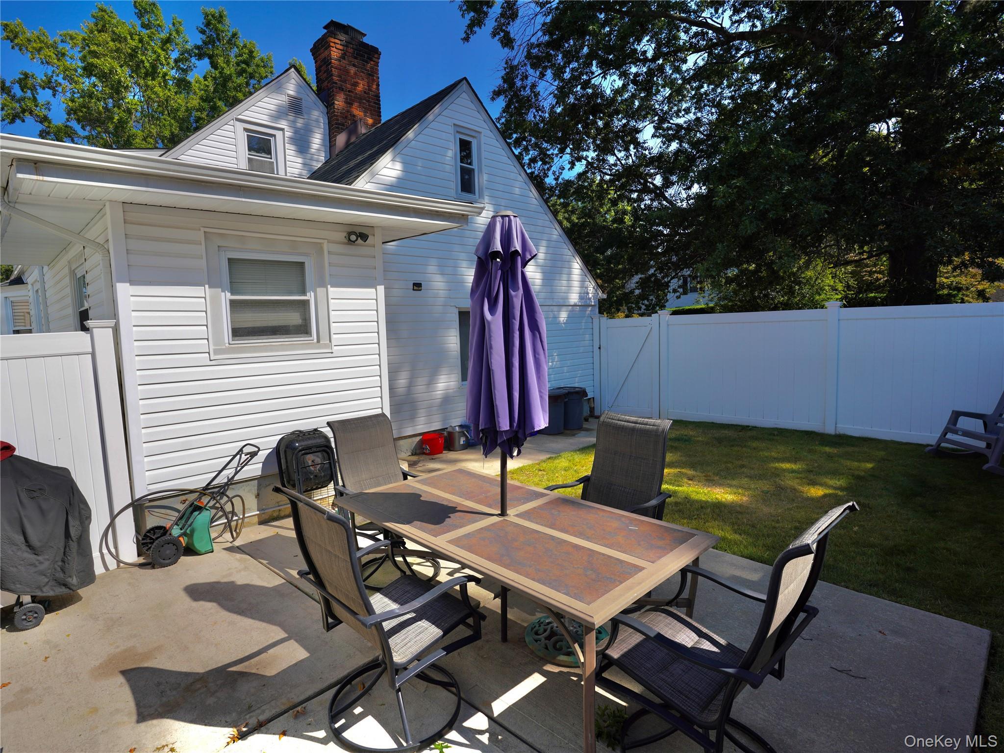 Single Family Emerson  Nassau County, NY 11510, MLS-897019-42