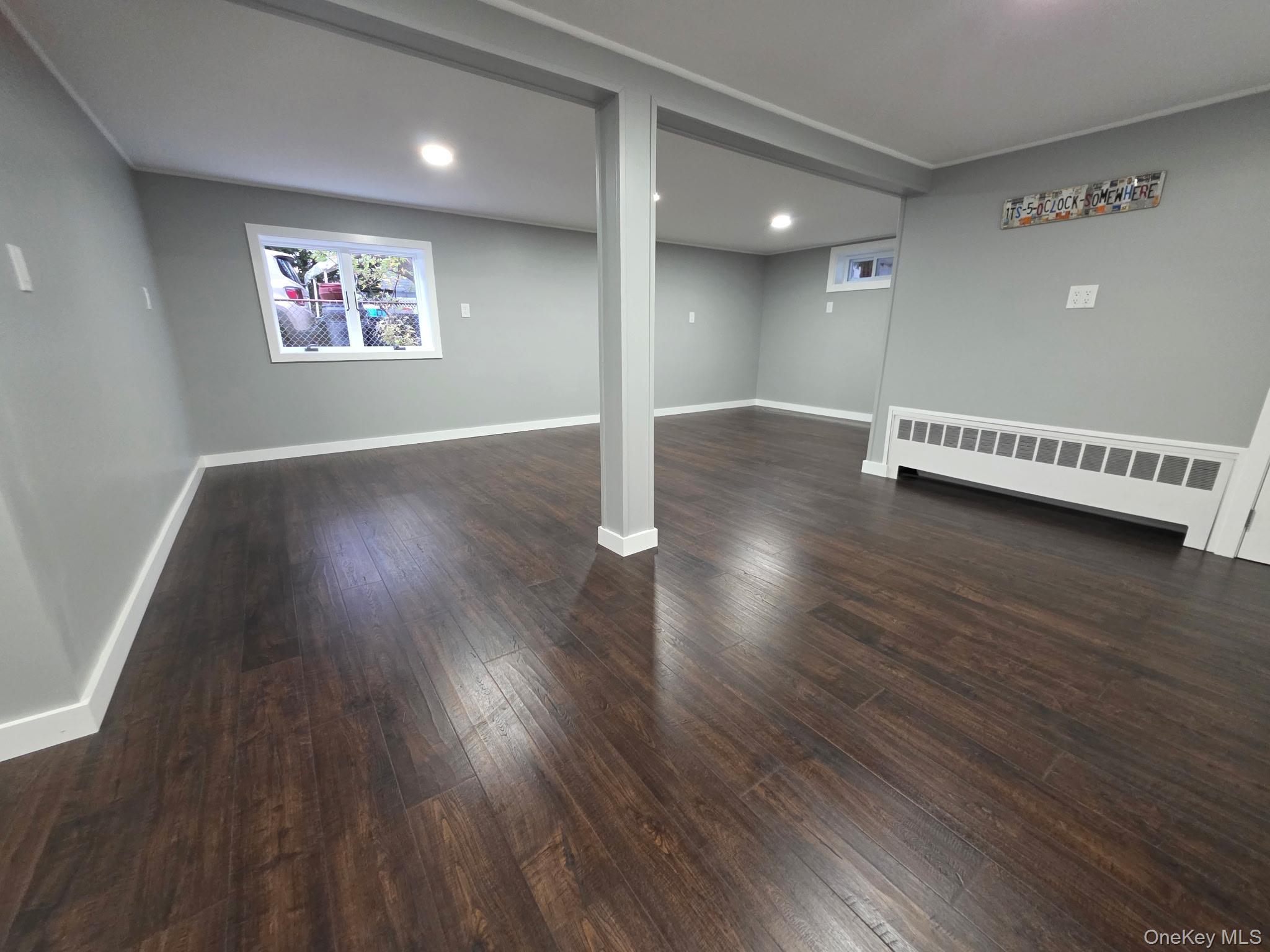 Single Family Alder Nassau County, NY 11710, MLS-897020-16