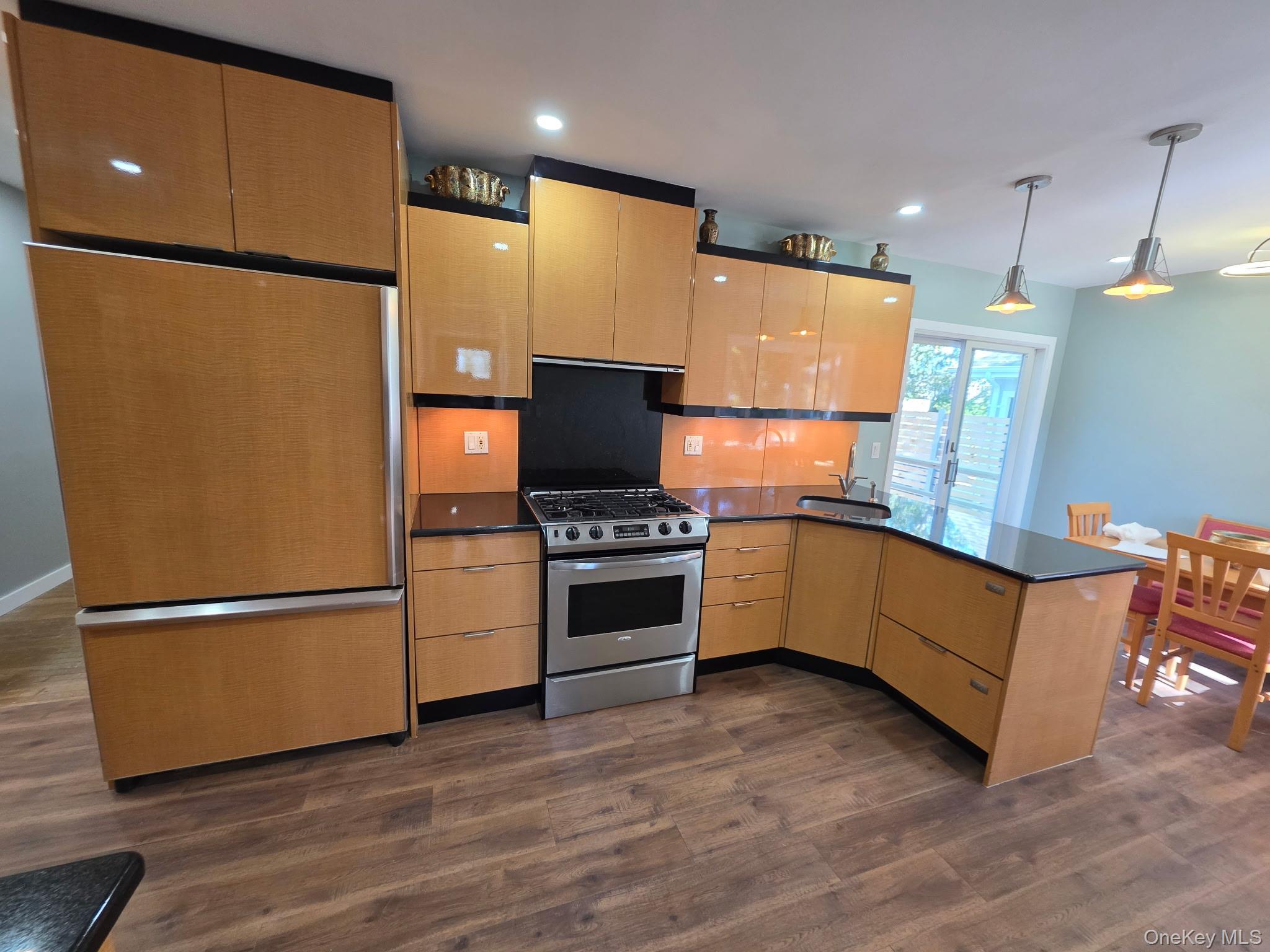 Single Family Alder Nassau County, NY 11710, MLS-897020-2