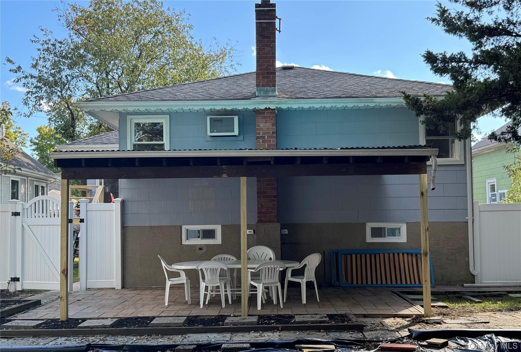 Single Family Alder Nassau County, NY 11710, MLS-897020-23