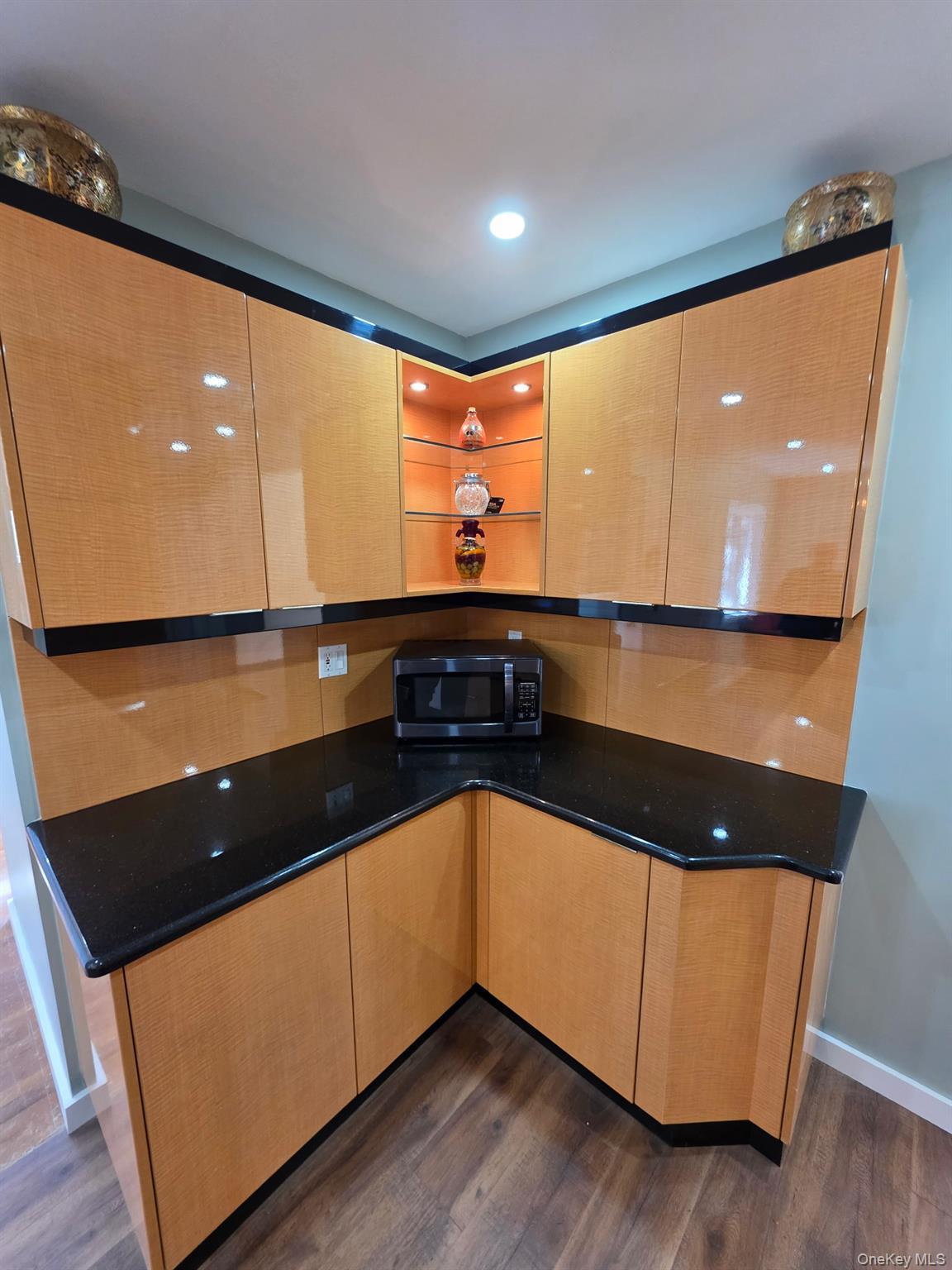 Single Family Alder Nassau County, NY 11710, MLS-897020-5