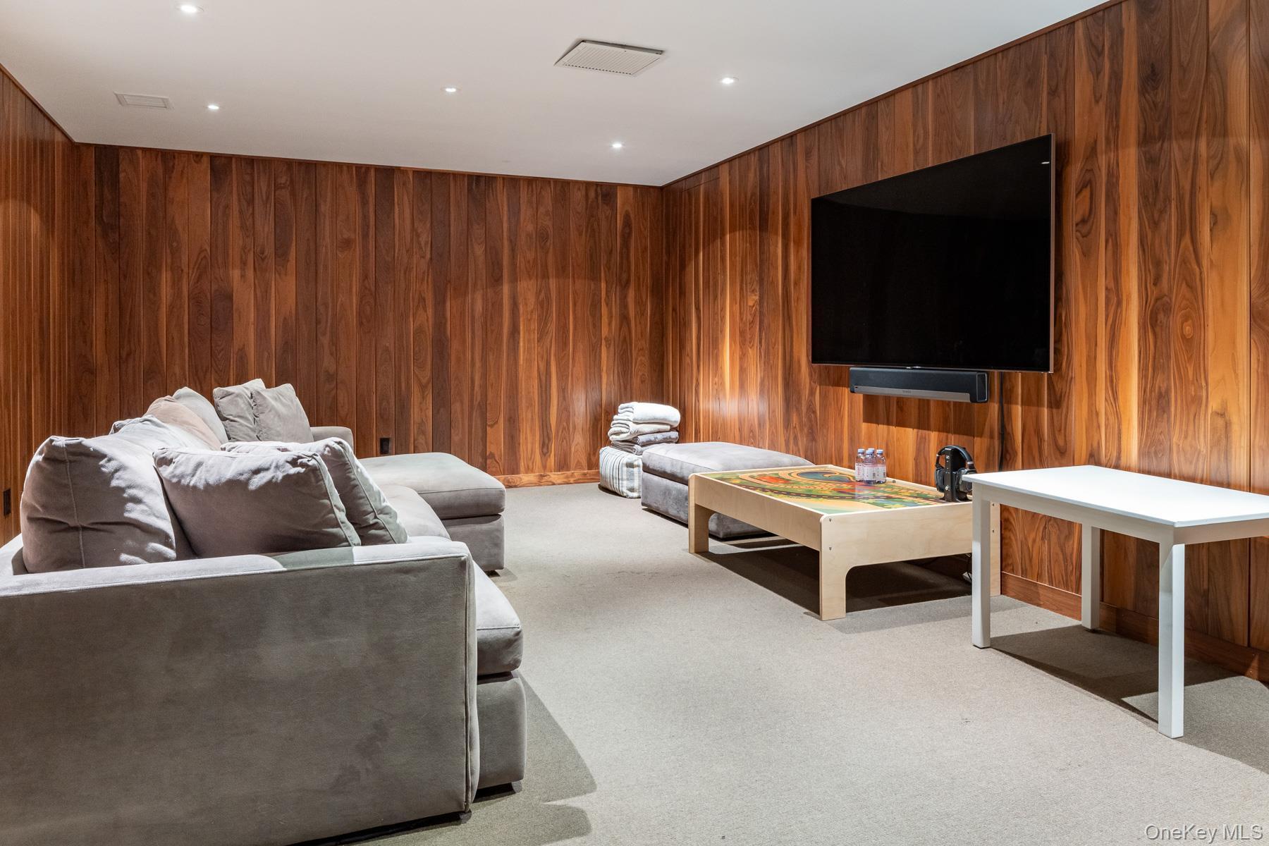 Single Family Baldwin Westchester County, NY 10549, MLS-897023-28