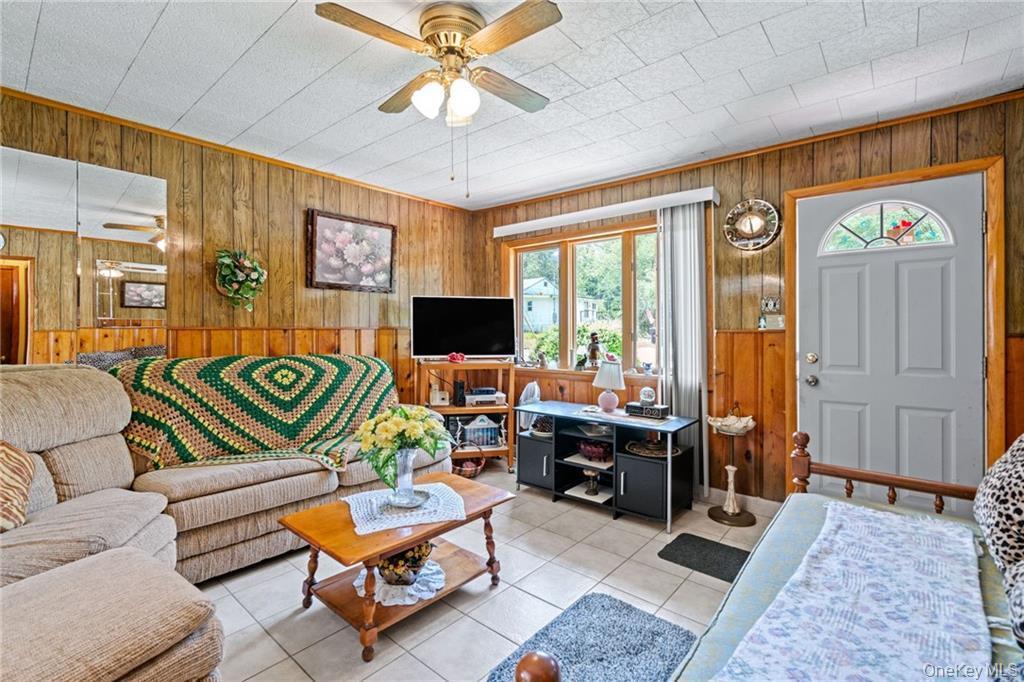 Single Family Leonardo Sullivan County, NY 12701, MLS-897054-13