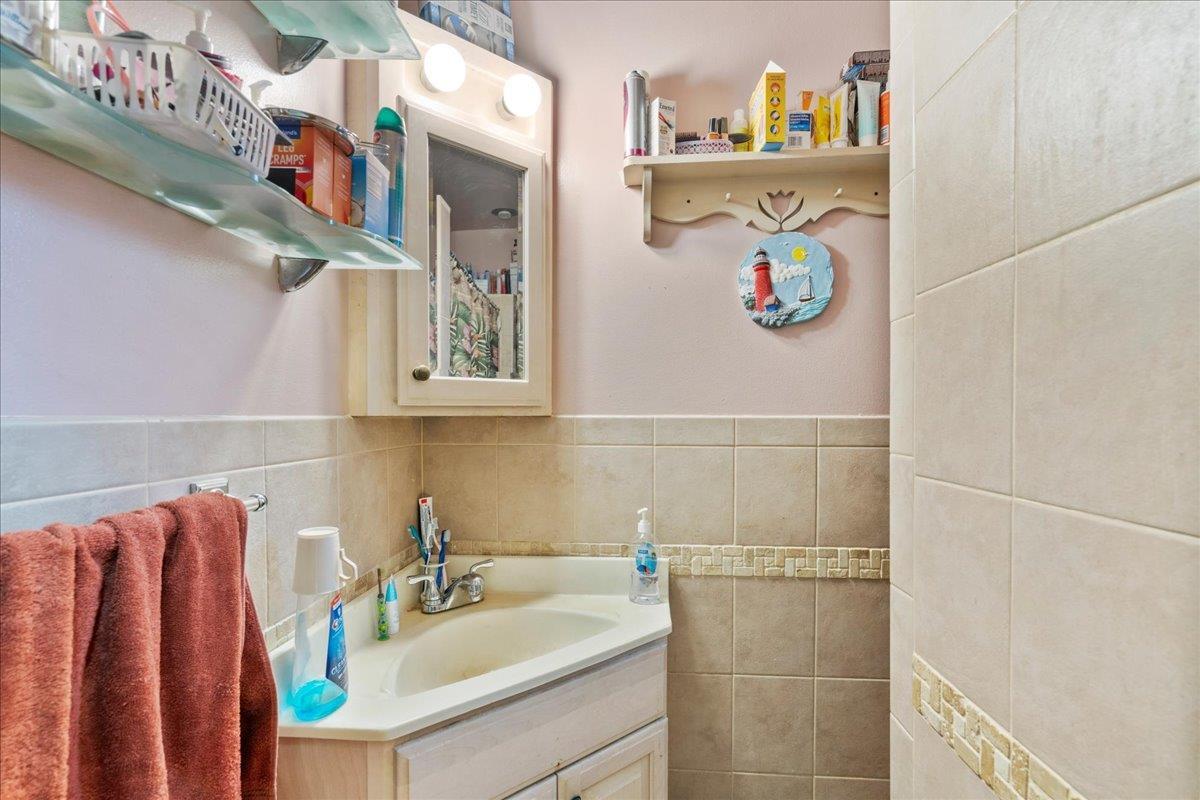 Single Family 102nd  Queens, NY 11416, MLS-897089-7